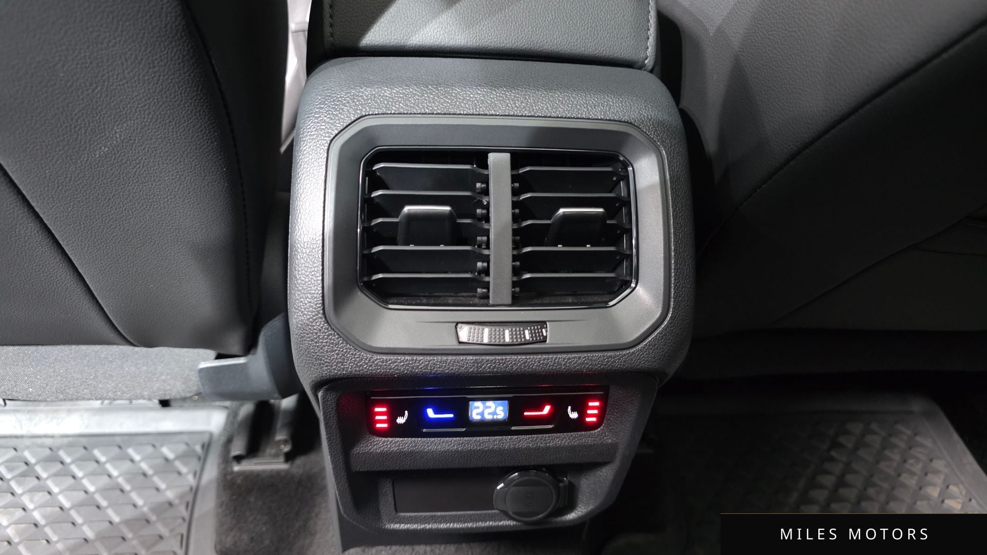 Volkswagen 티구안 2023 — миниатюра 18