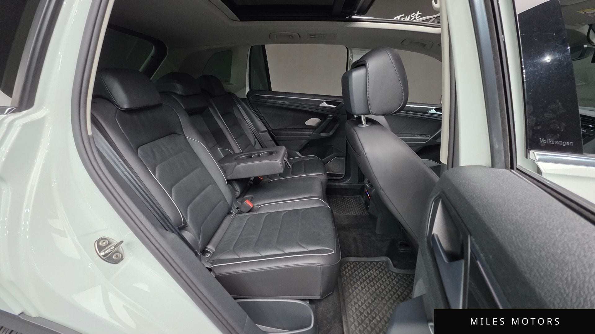 Volkswagen 티구안 2023 — миниатюра 19