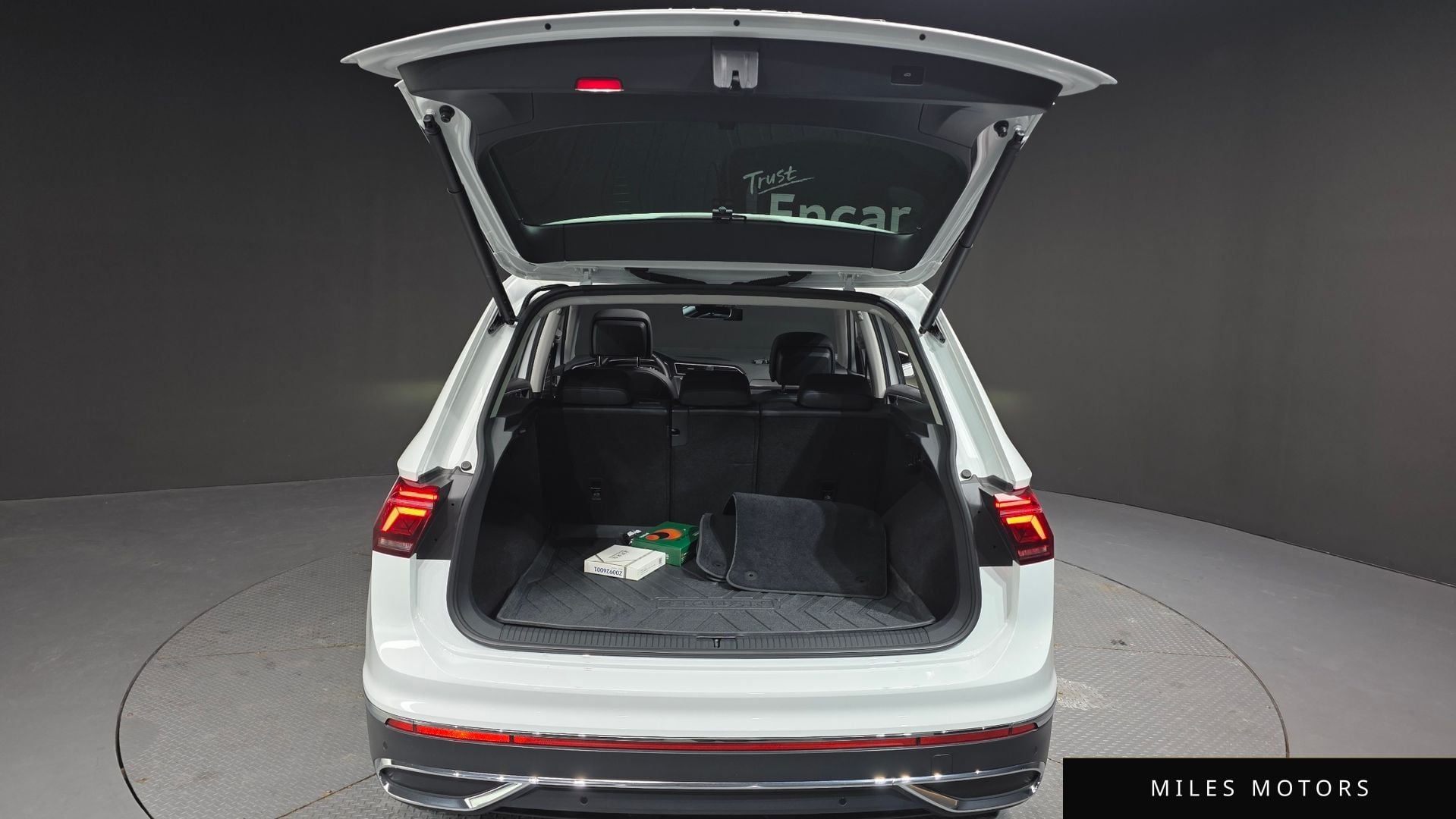 Volkswagen 티구안 2023 — миниатюра 20