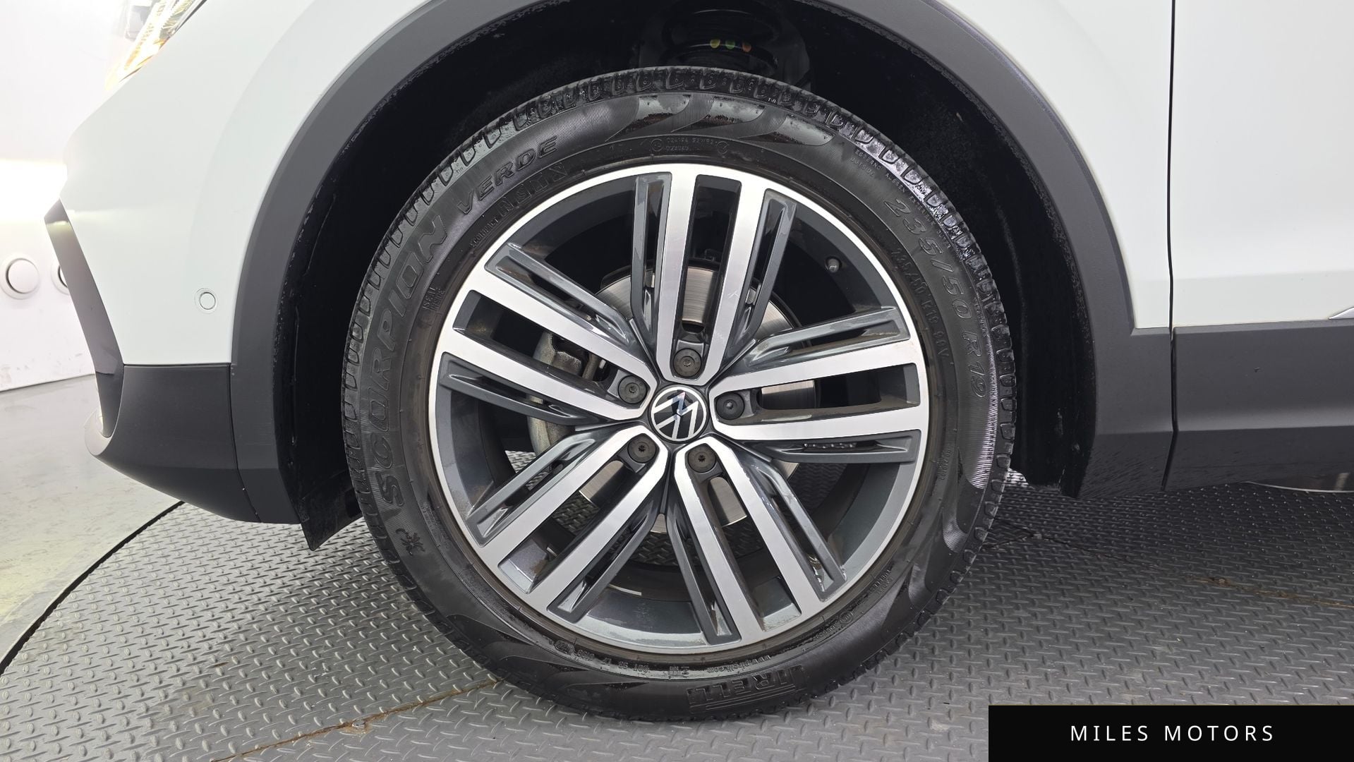 Volkswagen 티구안 2023 — миниатюра 5