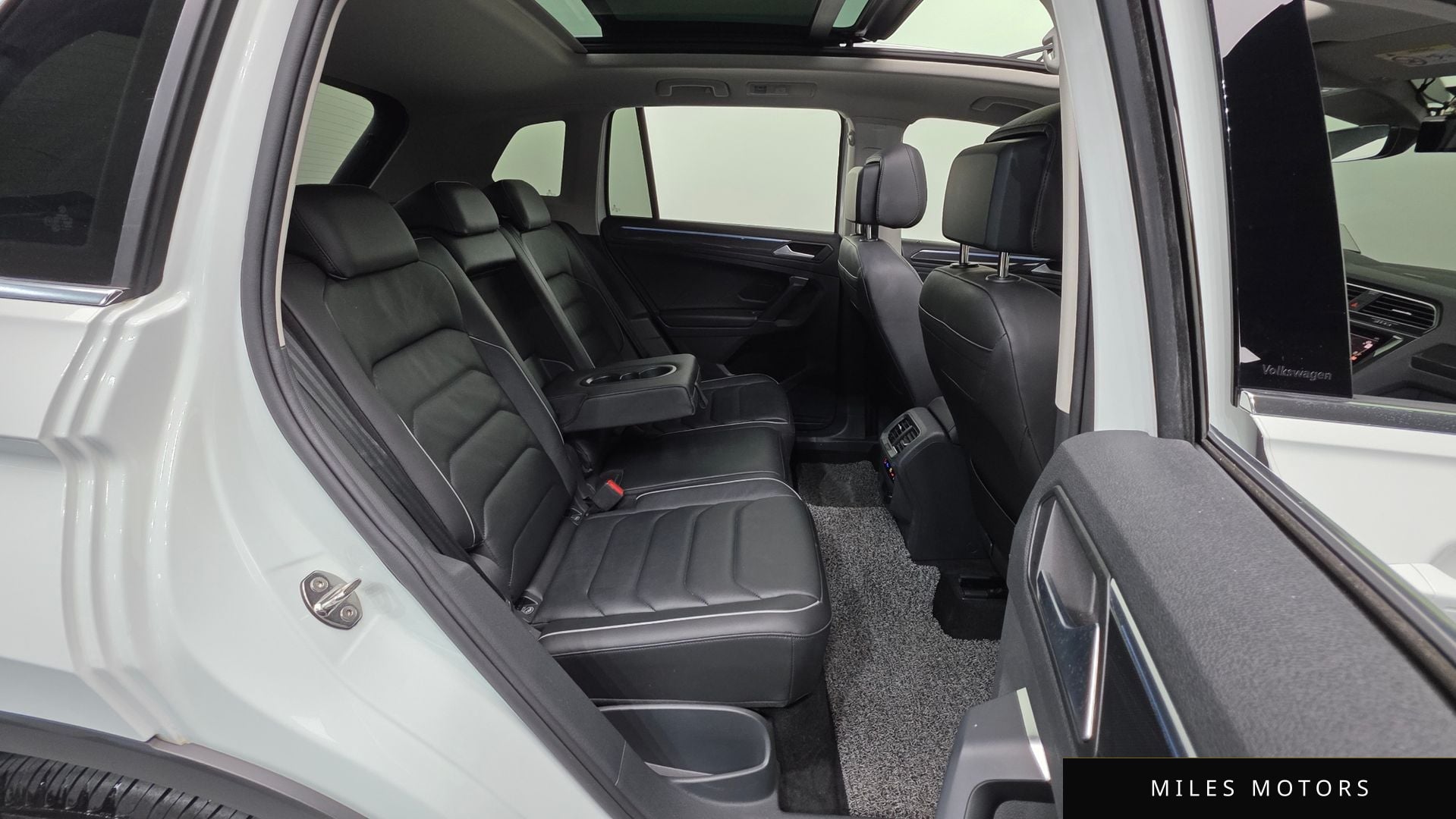 Volkswagen 티구안 2023 — миниатюра 19