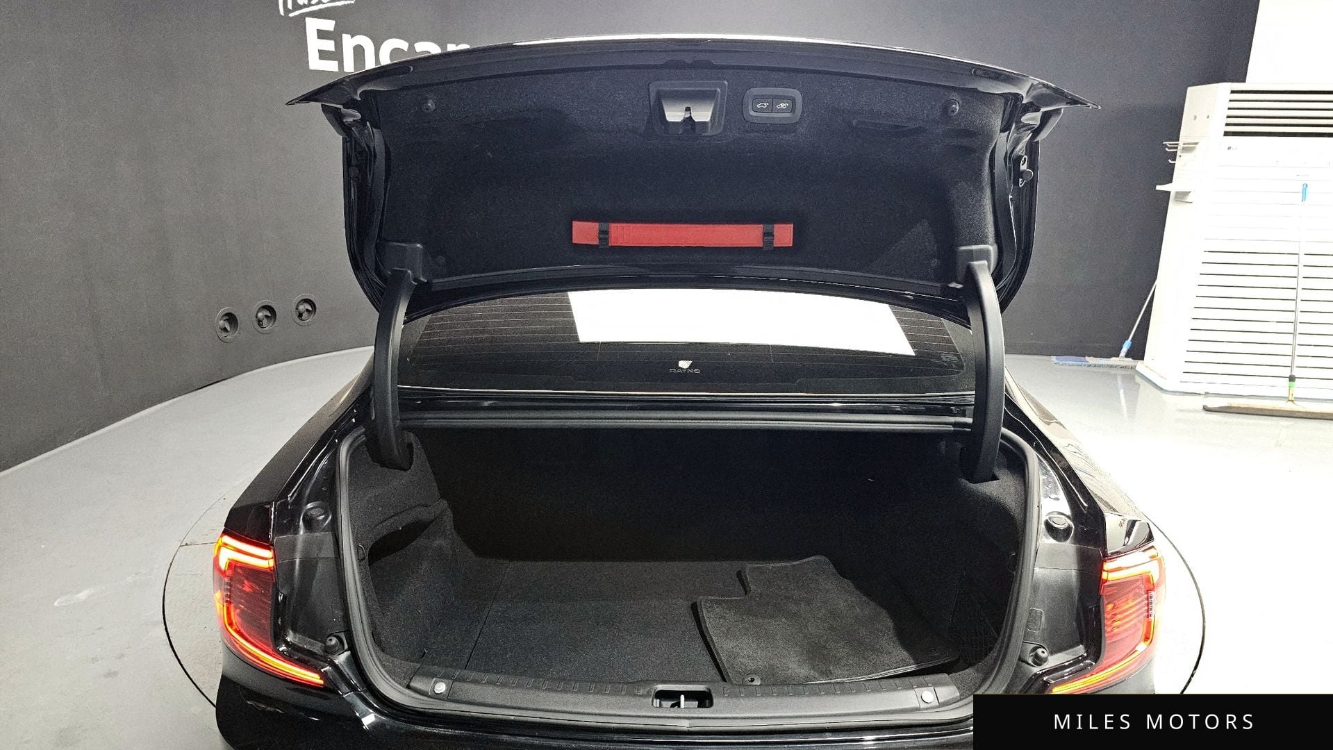 Volvo S90 2023 — миниатюра 20