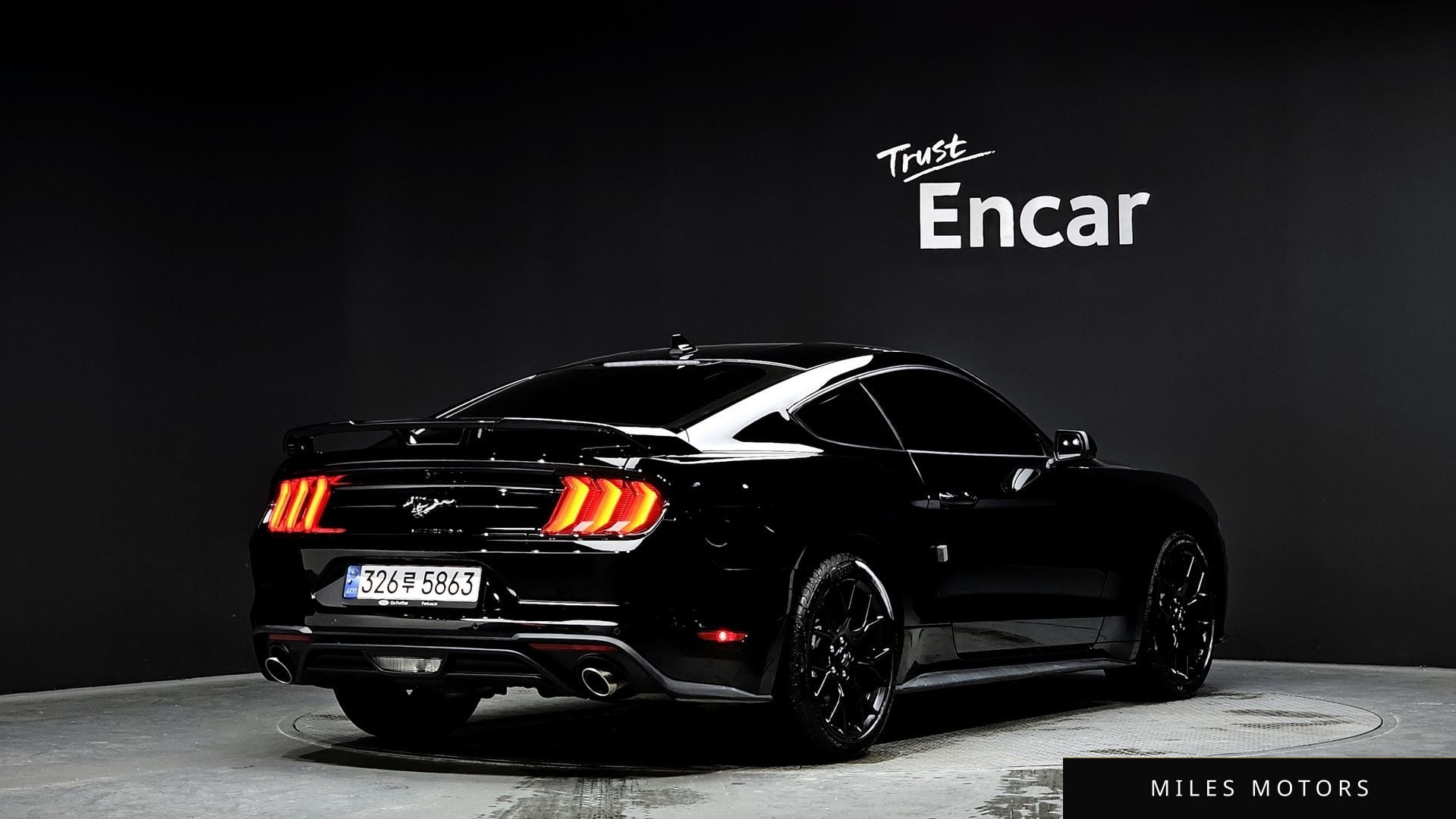 Ford 머스탱 2023 — миниатюра 2