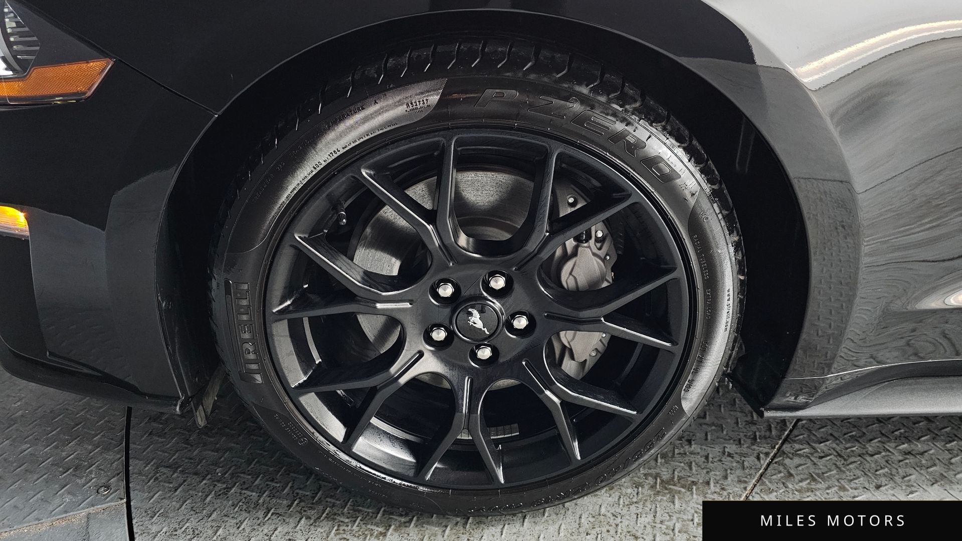 Ford 머스탱 2023 — миниатюра 5