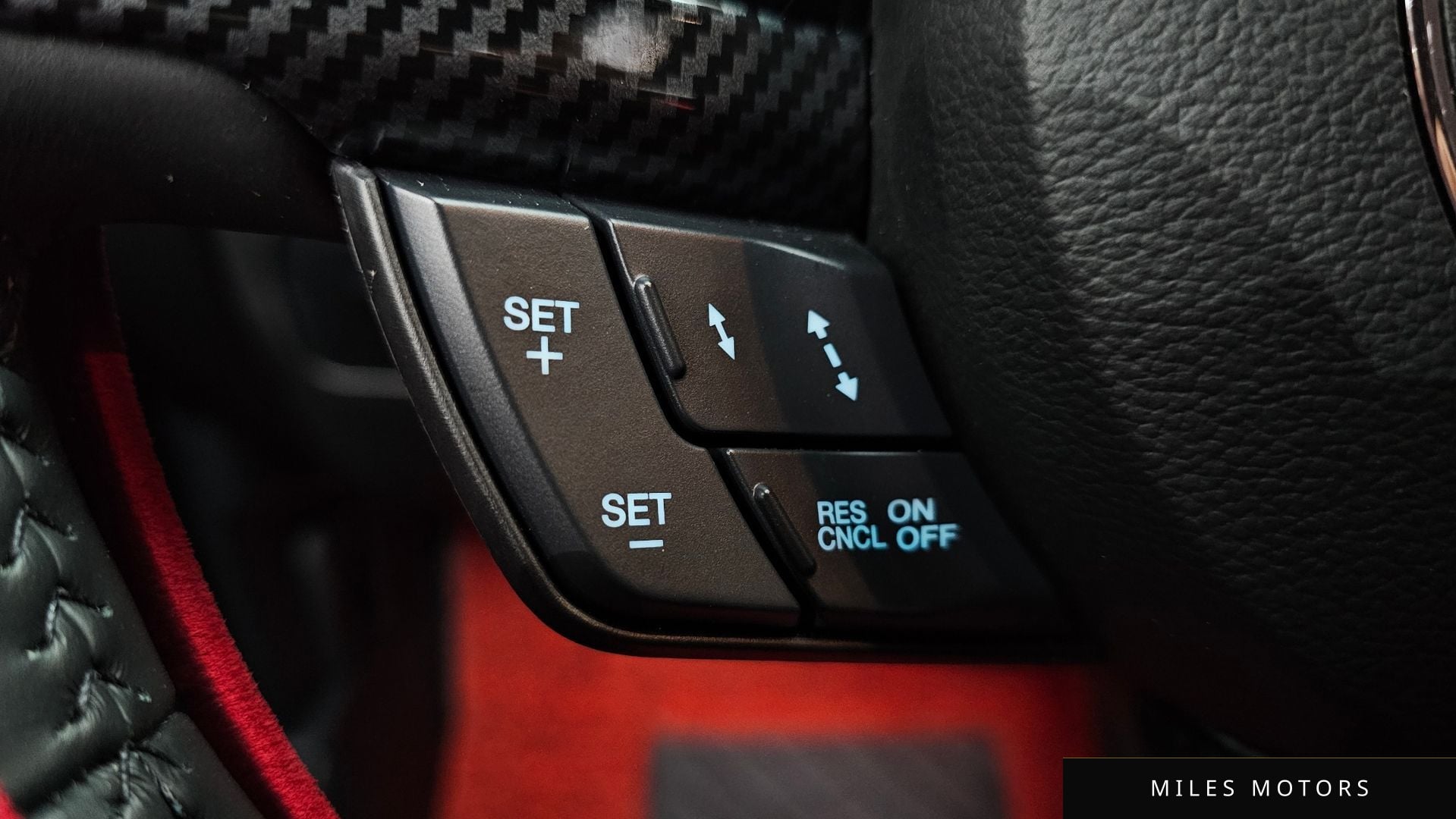 Ford 머스탱 2023 — миниатюра 18