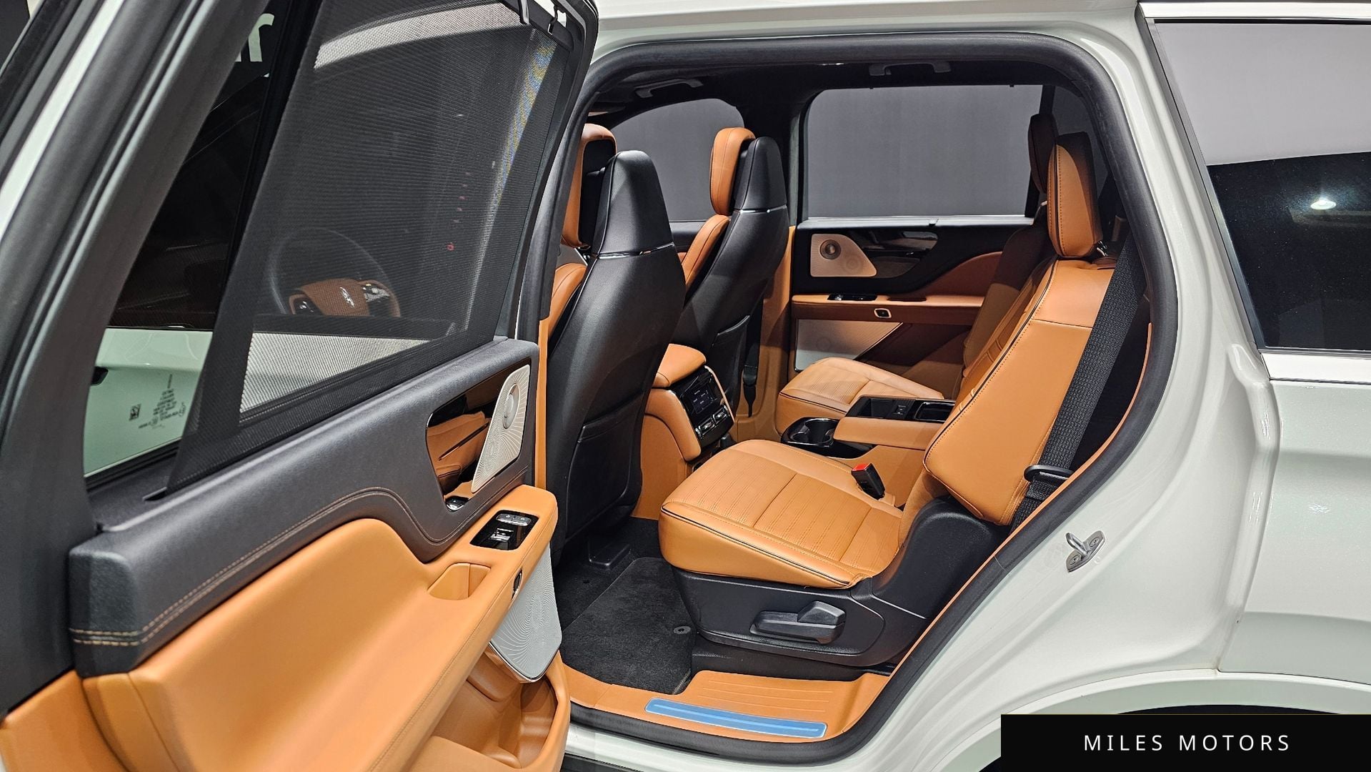 Lincoln Aviator 2025 — миниатюра 12