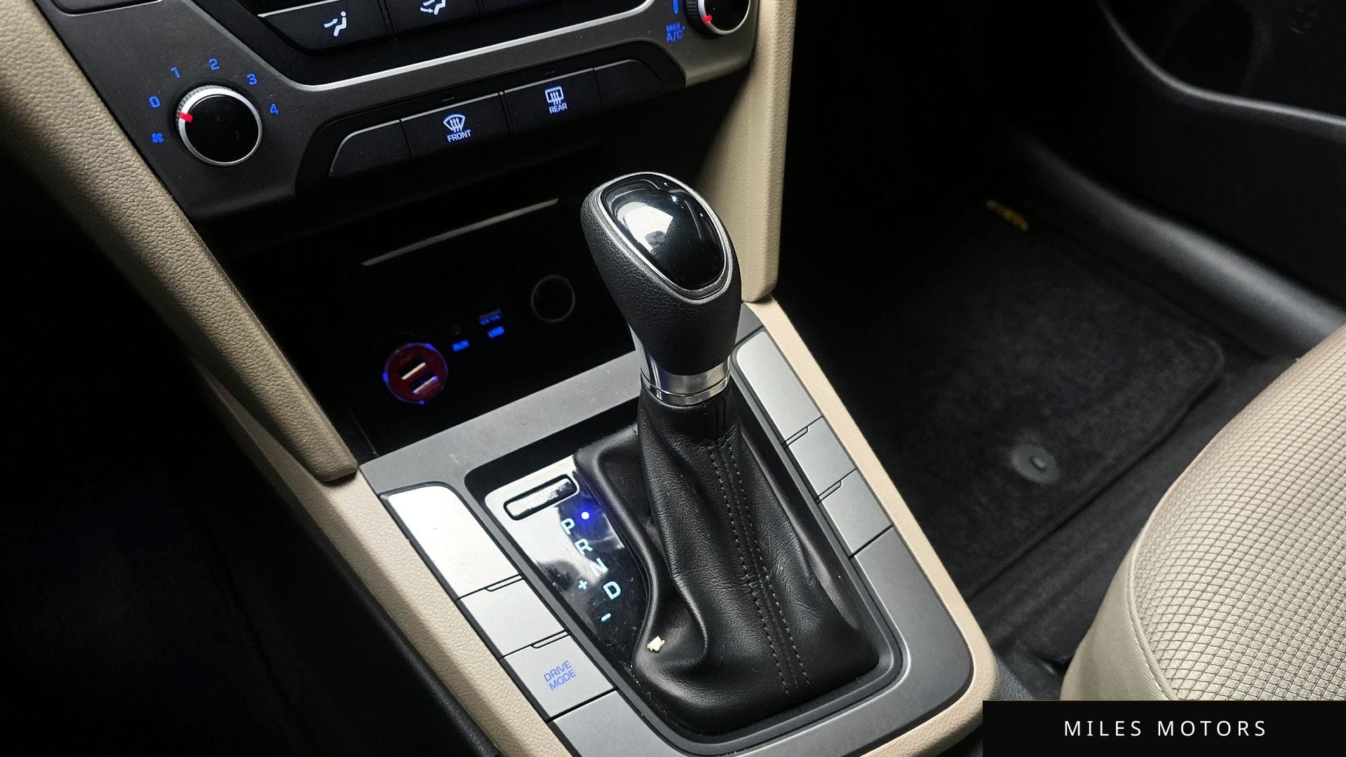 Hyundai AVANTE 2017 — миниатюра 9