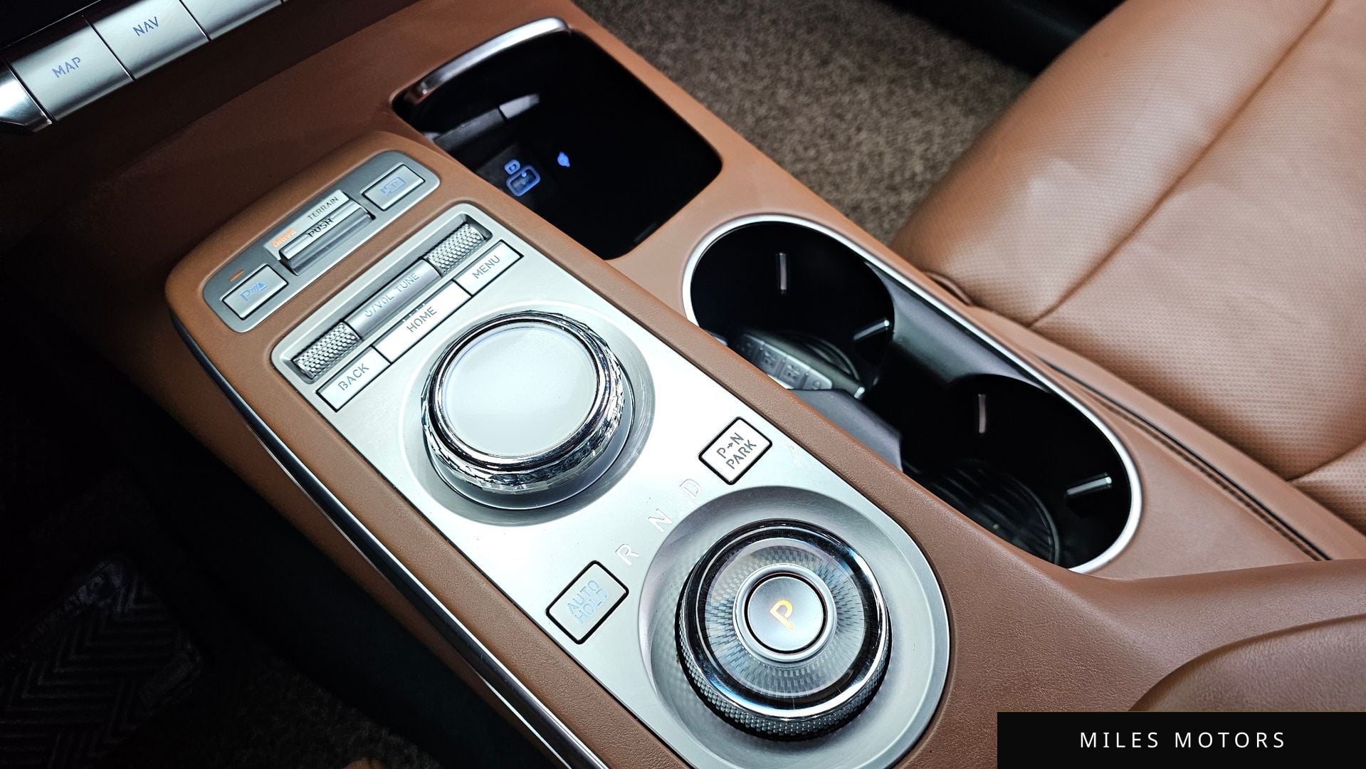 Genesis GV70 2021 — миниатюра 9