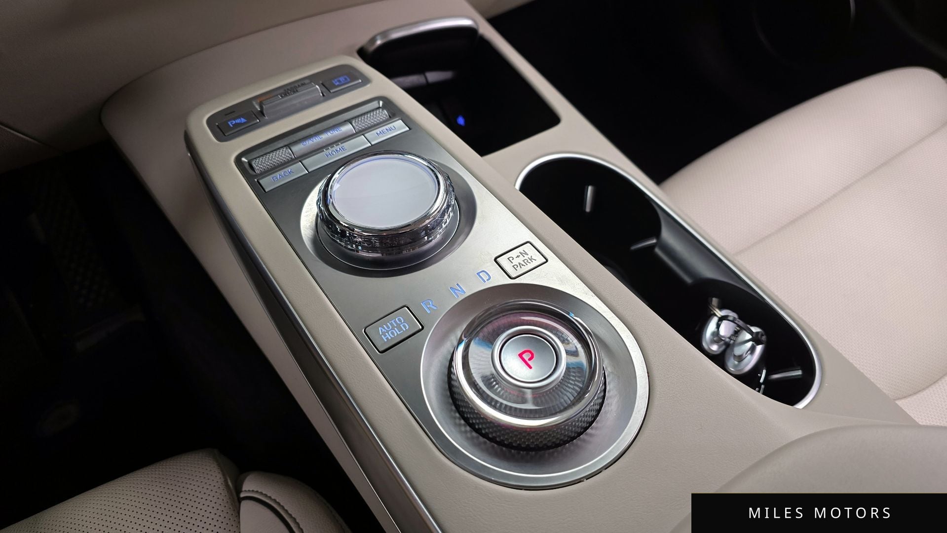 Genesis GV70 2021 — миниатюра 9
