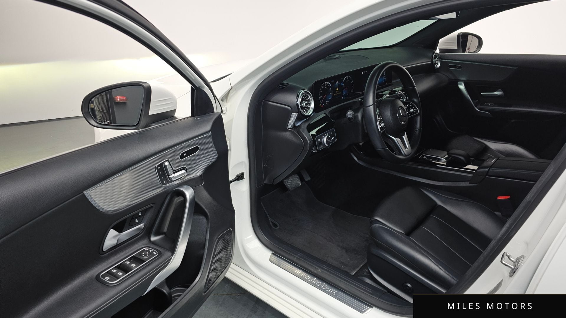 Mercedes-Benz A-Class W177 2021 — миниатюра 11