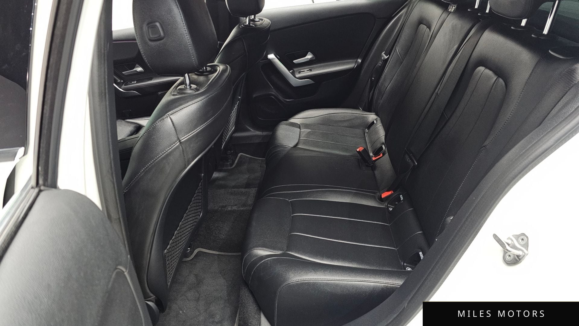 Mercedes-Benz A-Class W177 2021 — миниатюра 12