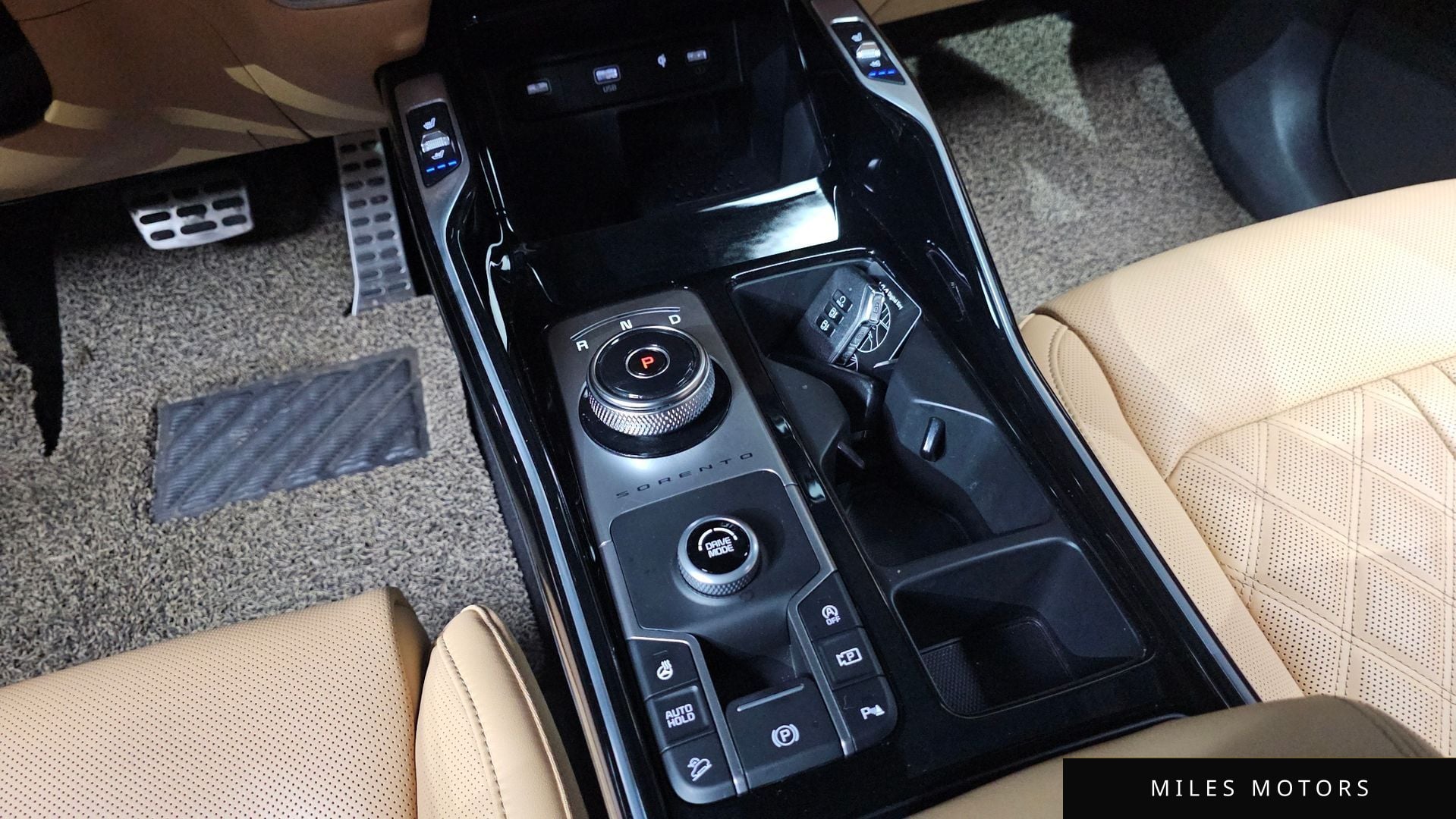Kia Sorento 2022 — миниатюра 9
