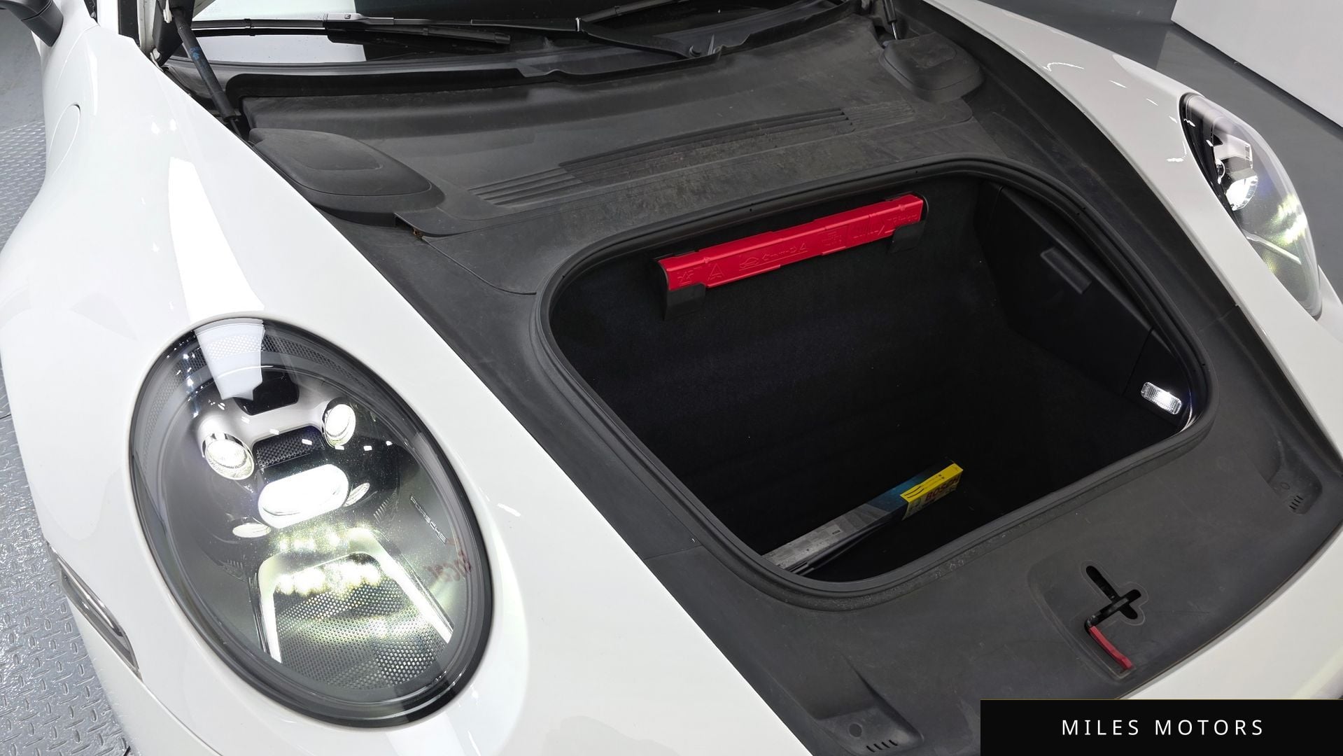 Porsche 911 (992) 2021 — миниатюра 6