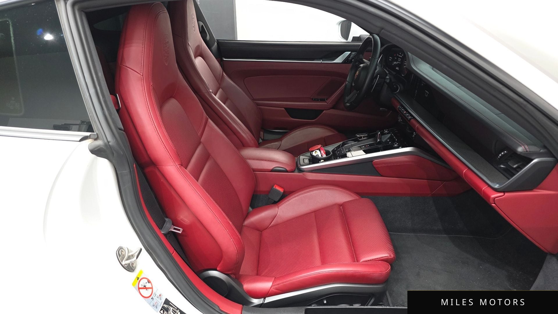 Porsche 911 (992) 2021 — миниатюра 11