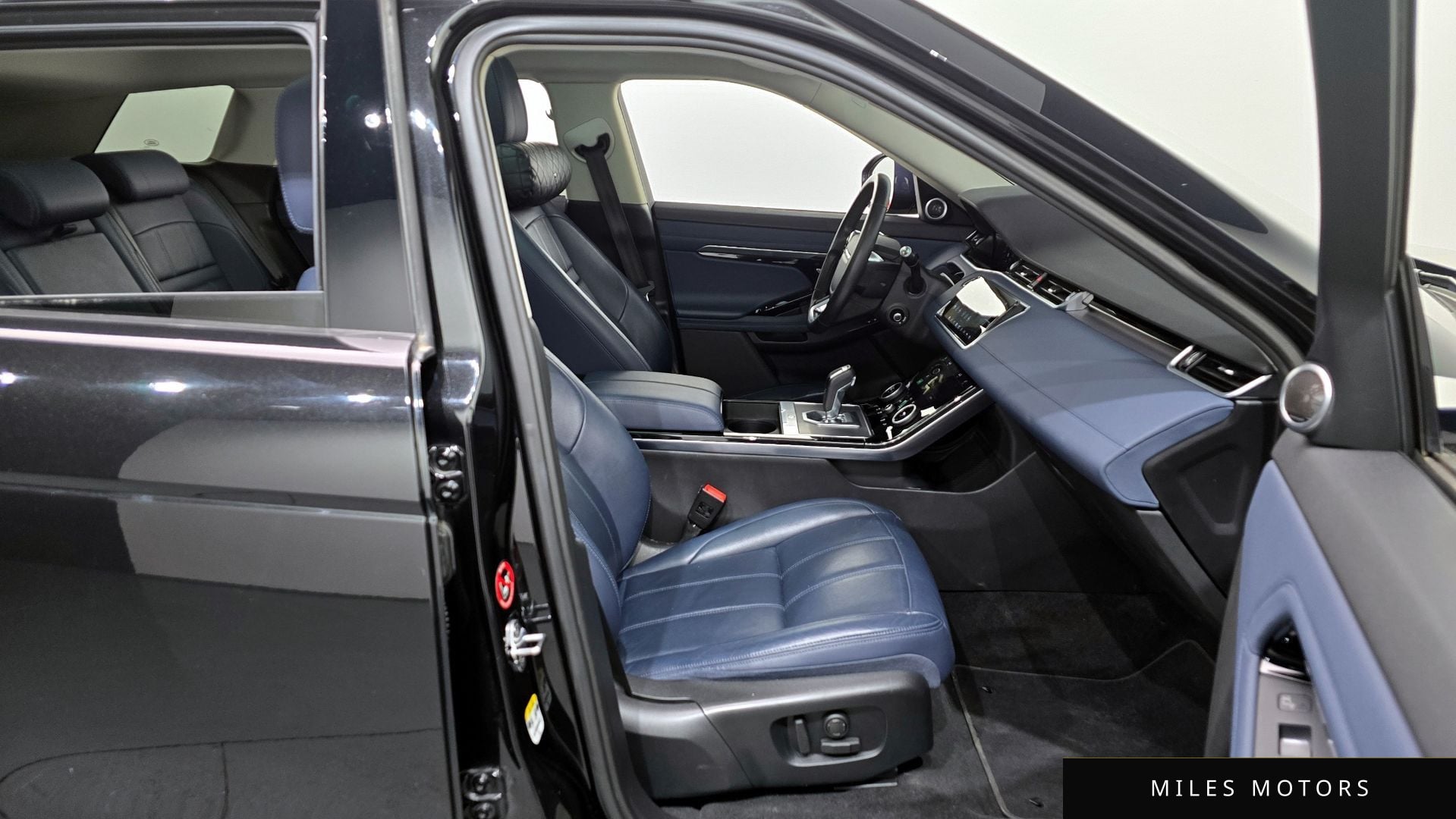 Land Rover Range Rover Evoque 2020 — миниатюра 11