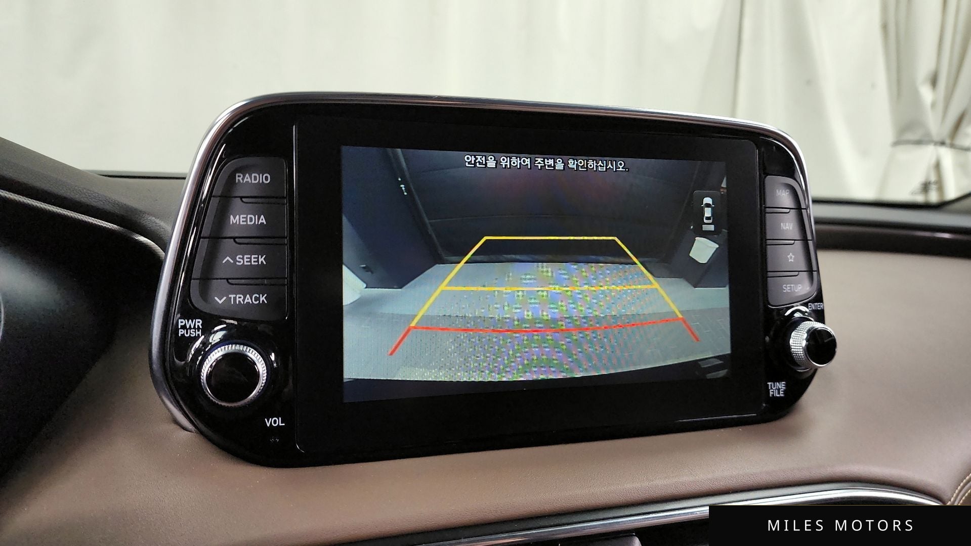 Hyundai Santafe 2020 — миниатюра 12