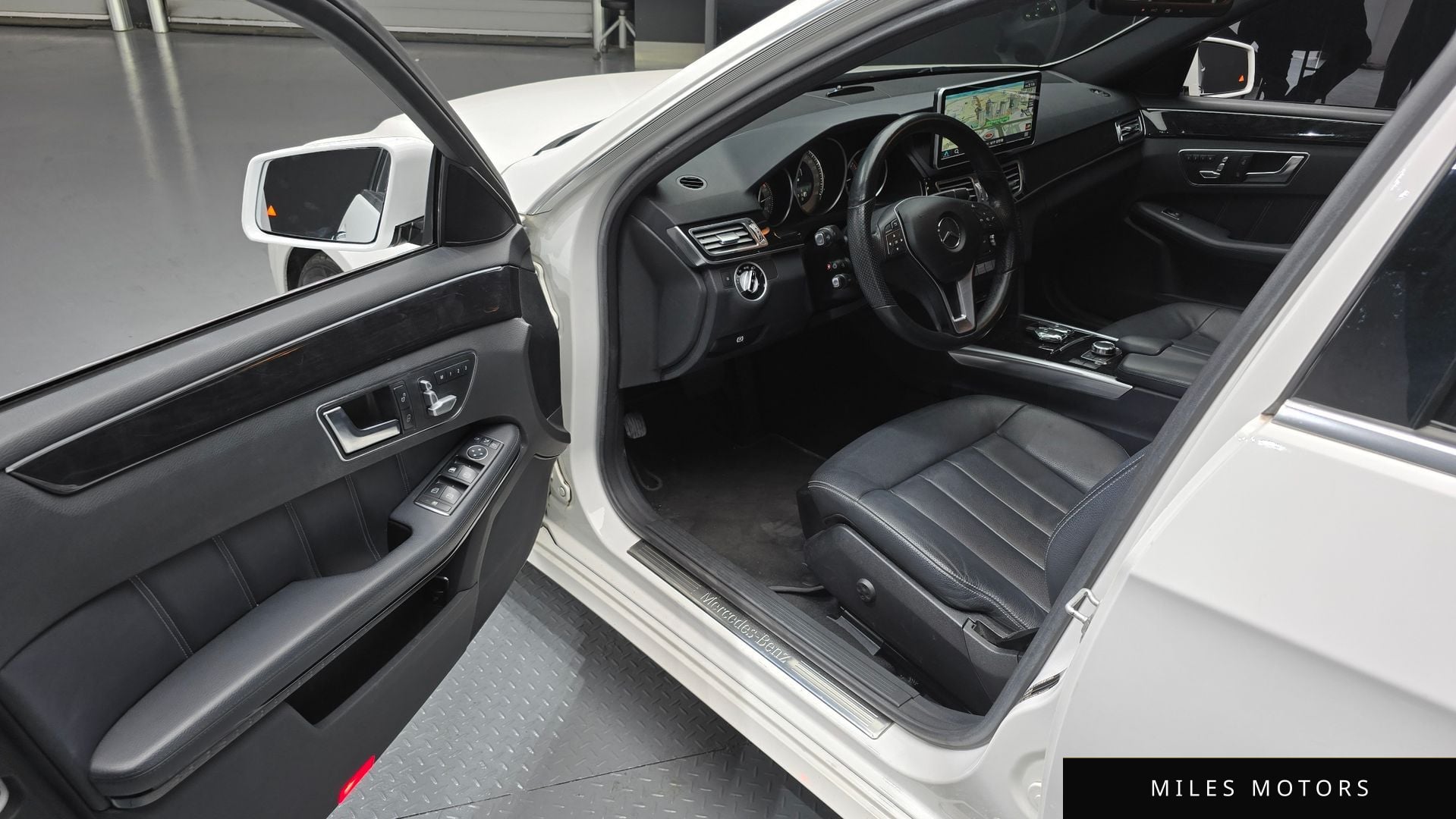 Mercedes-Benz E-Class W212 2016 — миниатюра 11