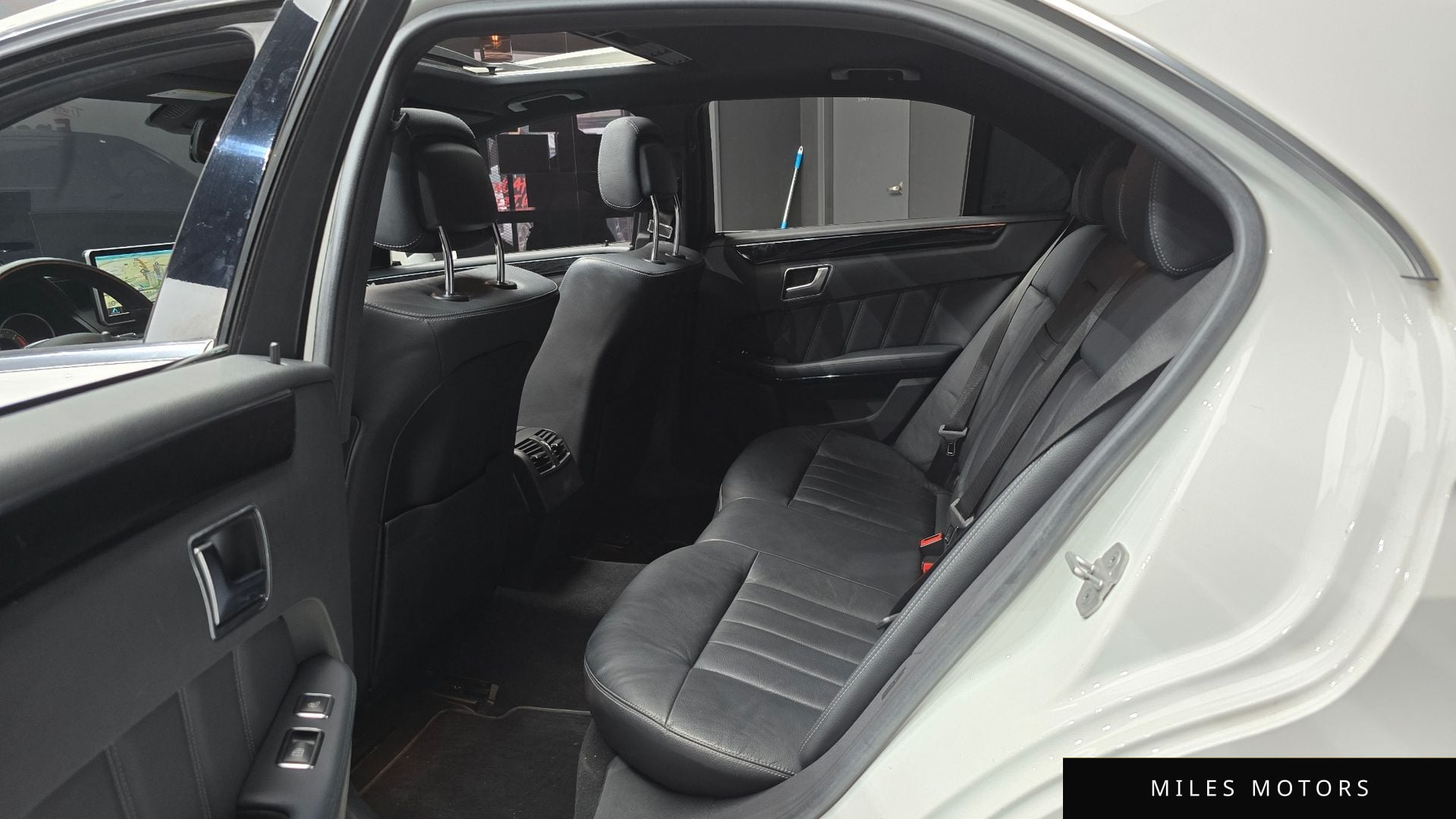 Mercedes-Benz E-Class W212 2016 — миниатюра 12