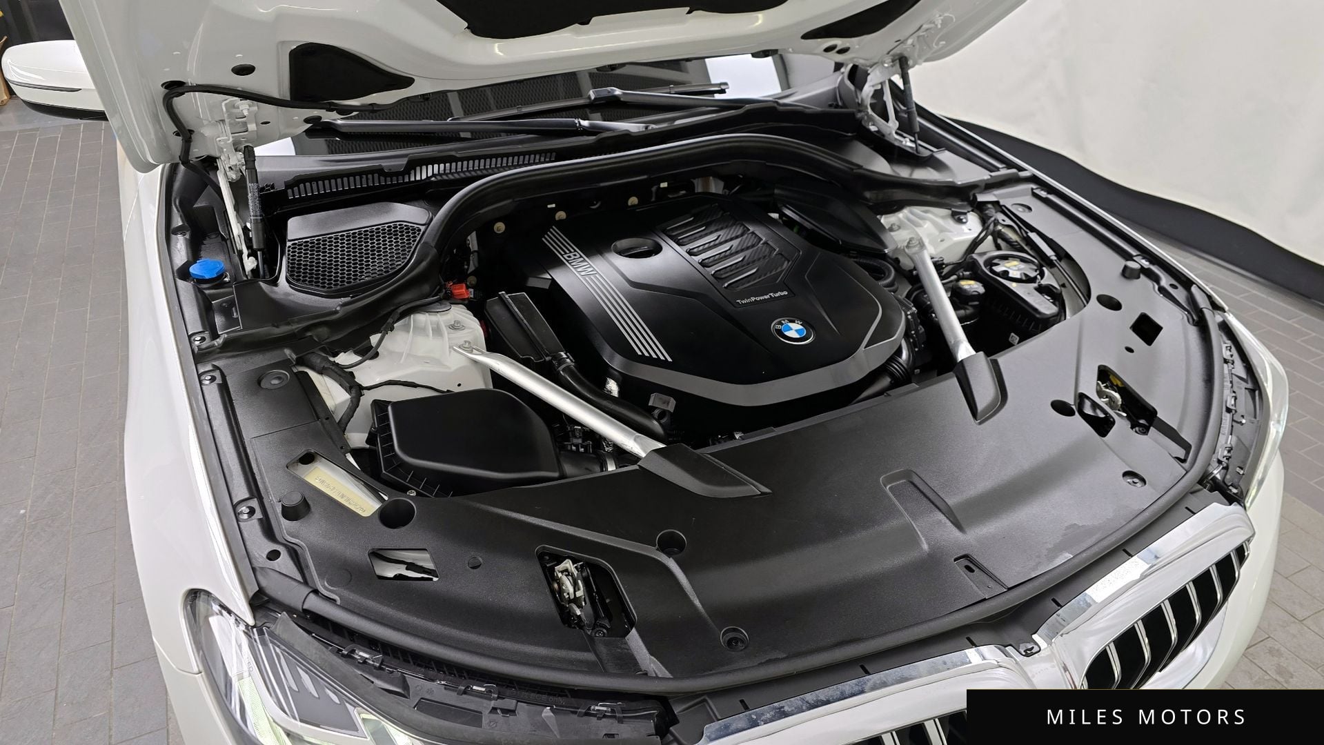 BMW 6 Series GT (G32) 2022 — миниатюра 6