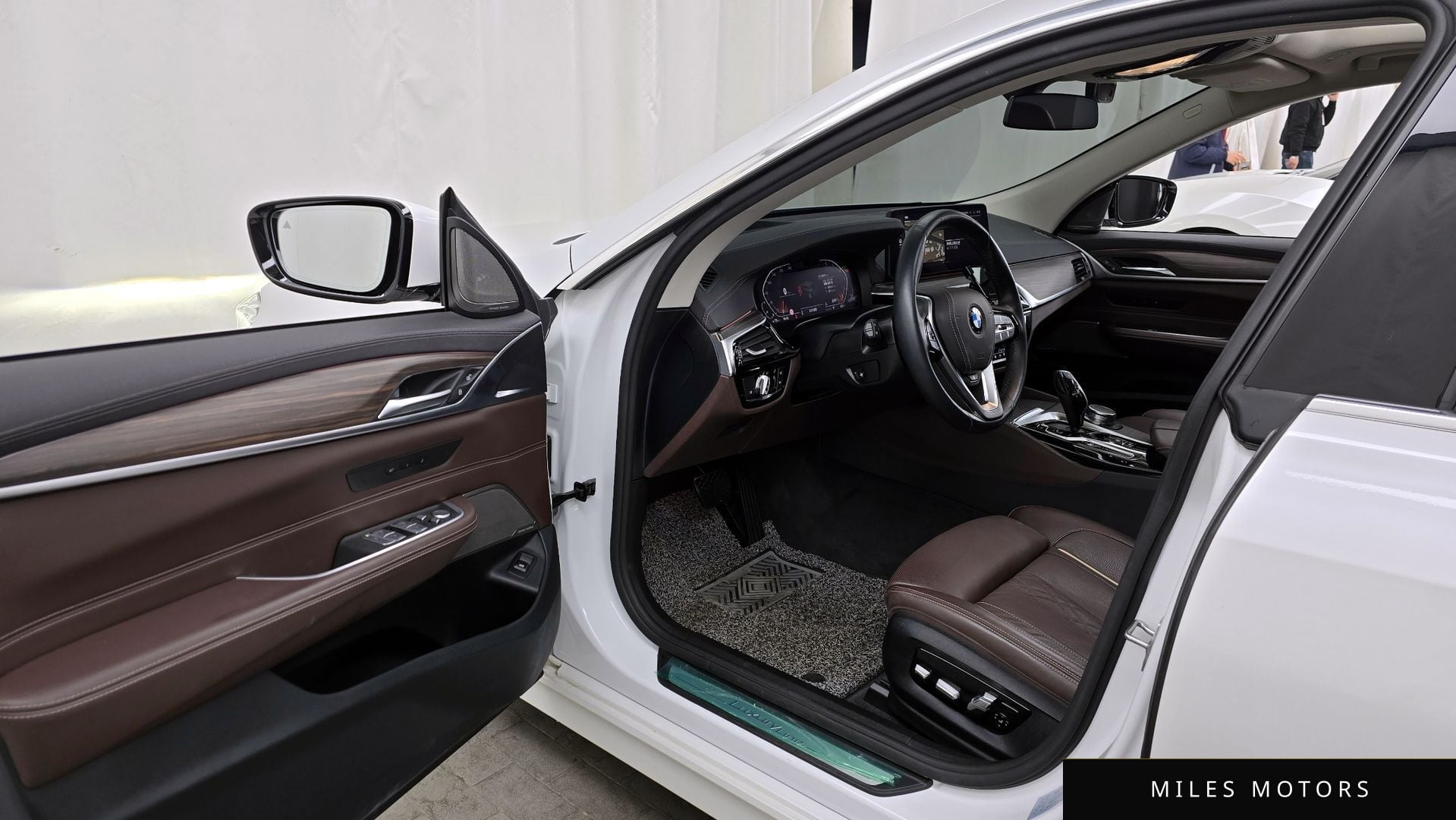 BMW 6 Series GT (G32) 2022 — миниатюра 10