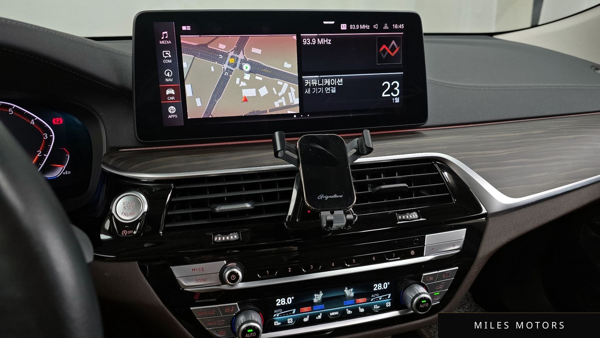 BMW 6 Series GT (G32) 2022 — миниатюра 14