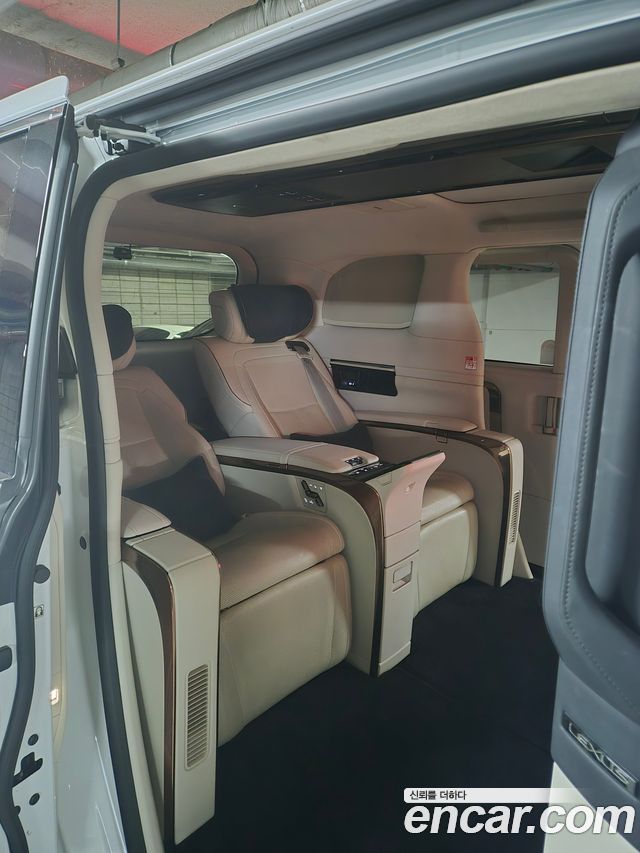 Лексус LM 2025 — миниатюра 5