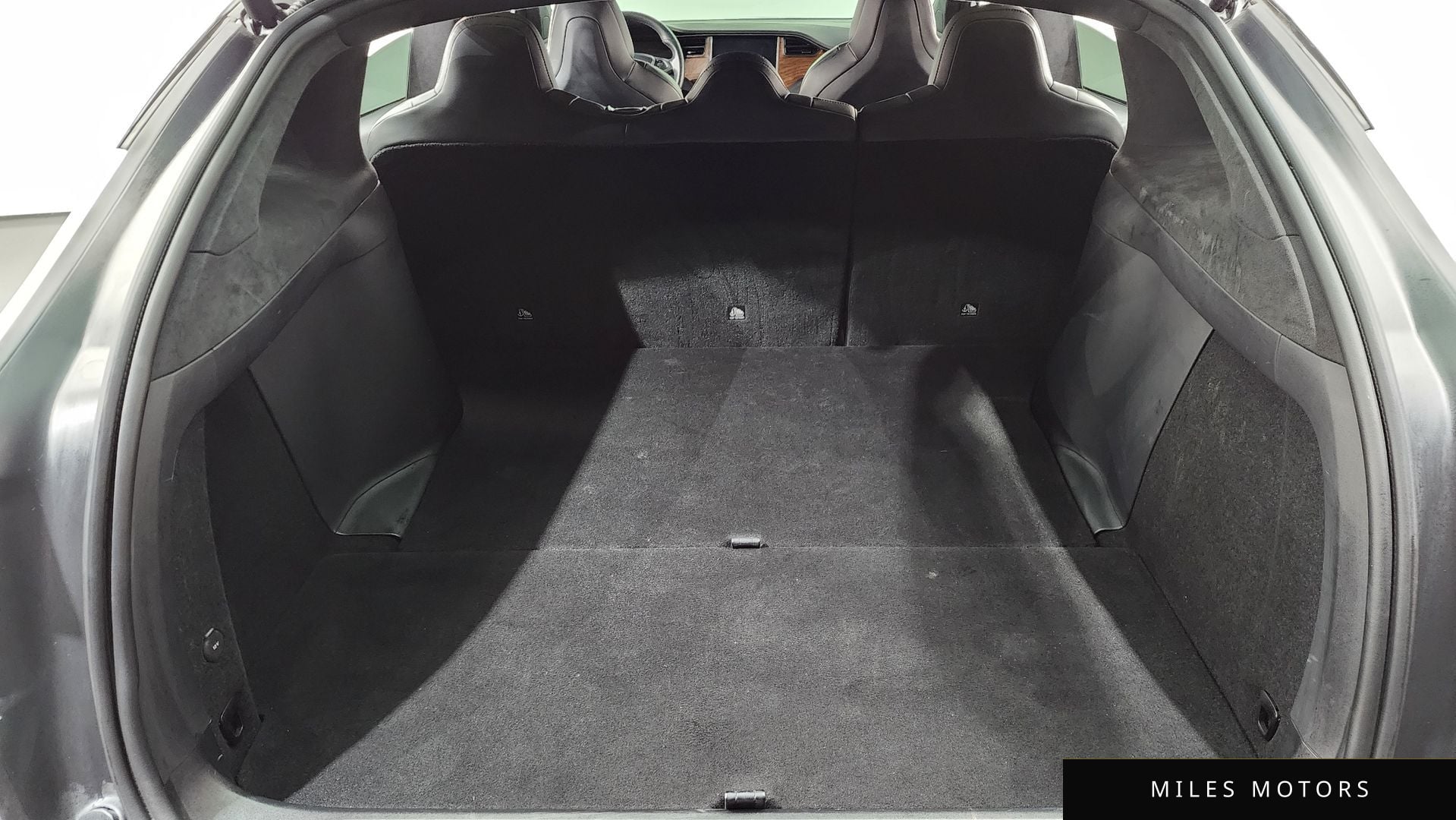 Tesla 모델 X 2019 — миниатюра 20