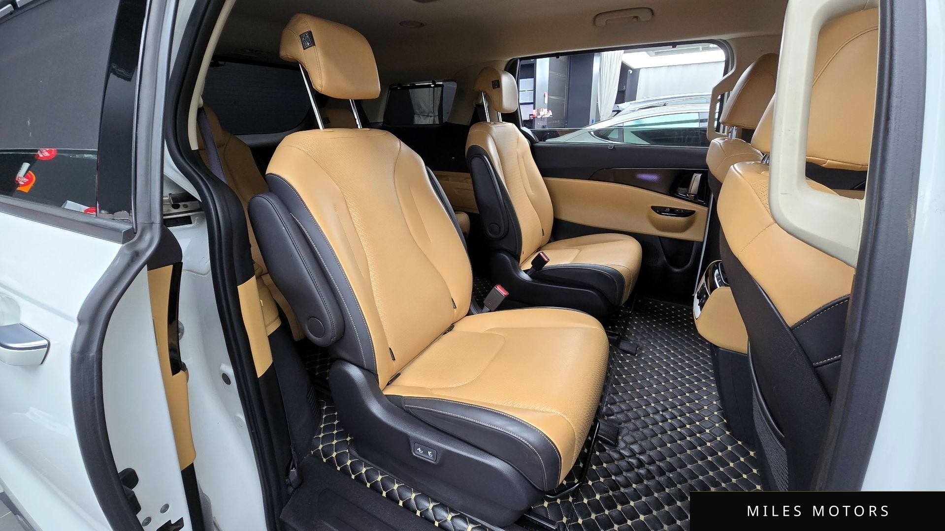 Kia 카니발 2023 — миниатюра 12