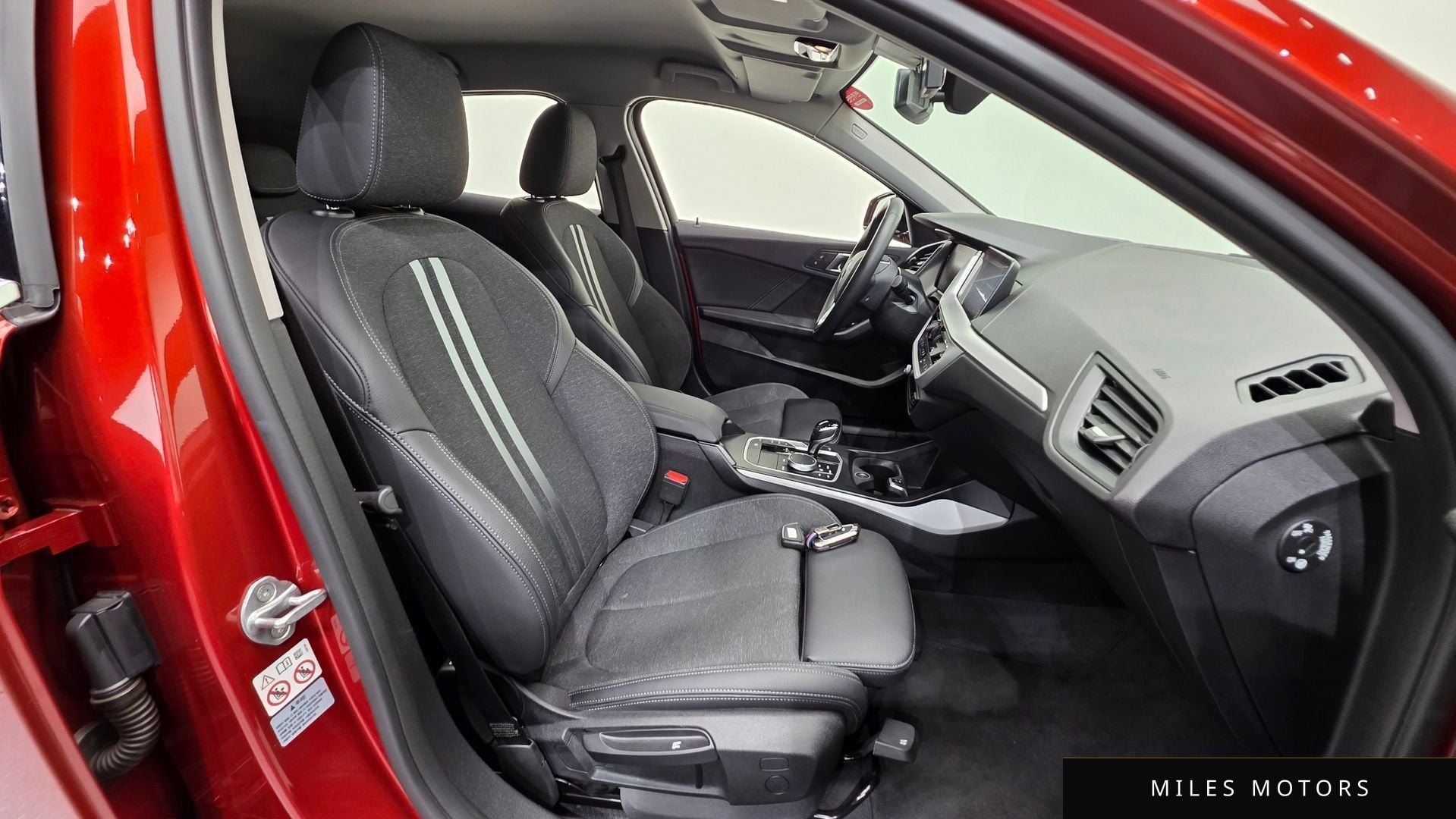 BMW 1시리즈 (F40) 2021 — миниатюра 10