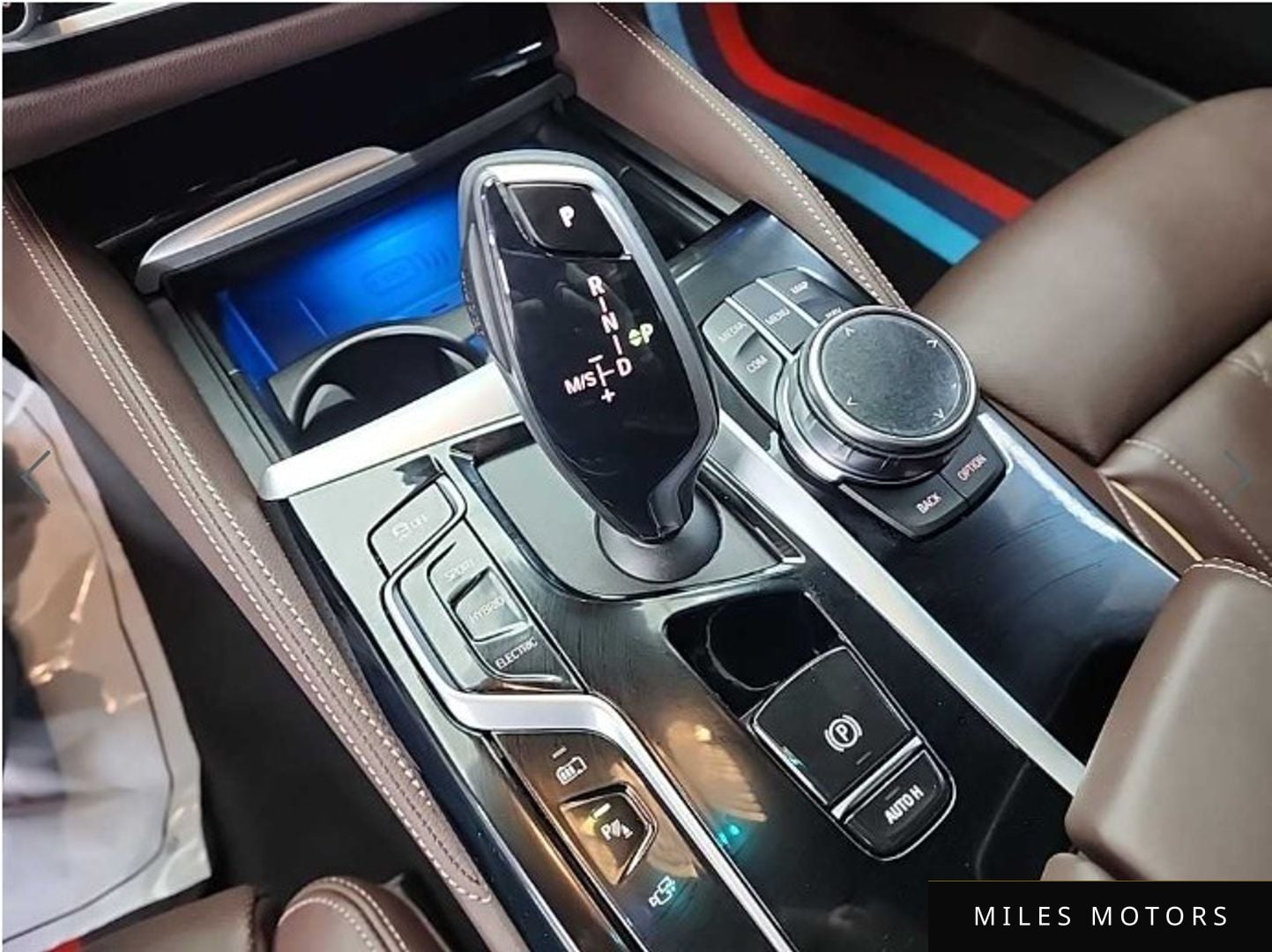 BMW 5 Series (G30) 2023 — миниатюра 8