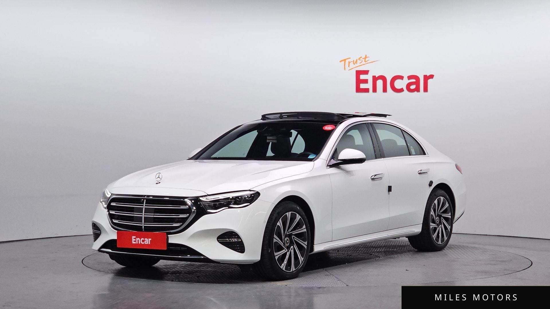 Mercedes-Benz E-클래스 W214 2025