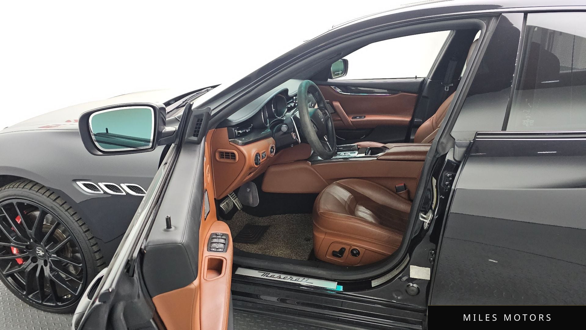 Maserati Quattroporte 2014 — миниатюра 10