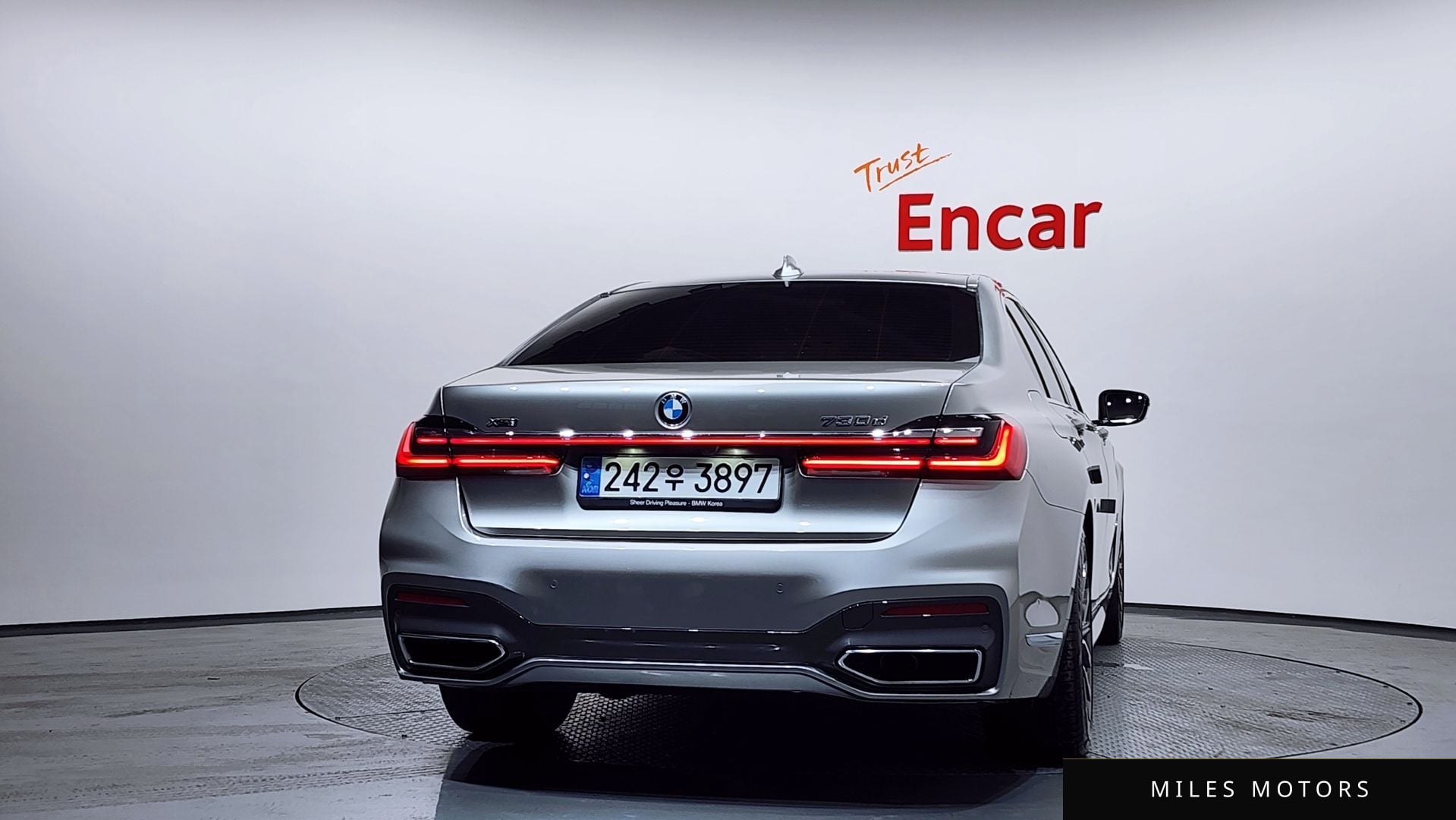 BMW 7 Series (G11) 2022 — миниатюра 4