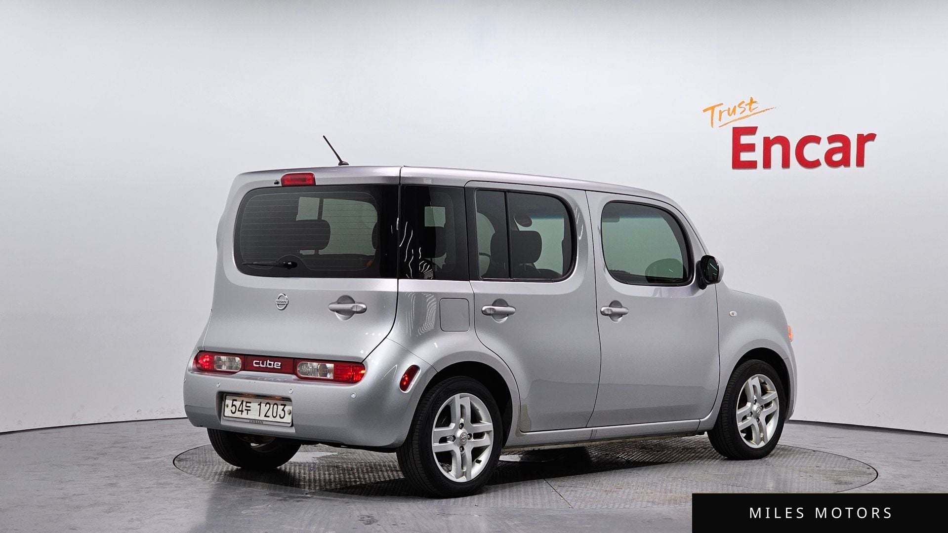 Nissan 큐브 2011 — миниатюра 2