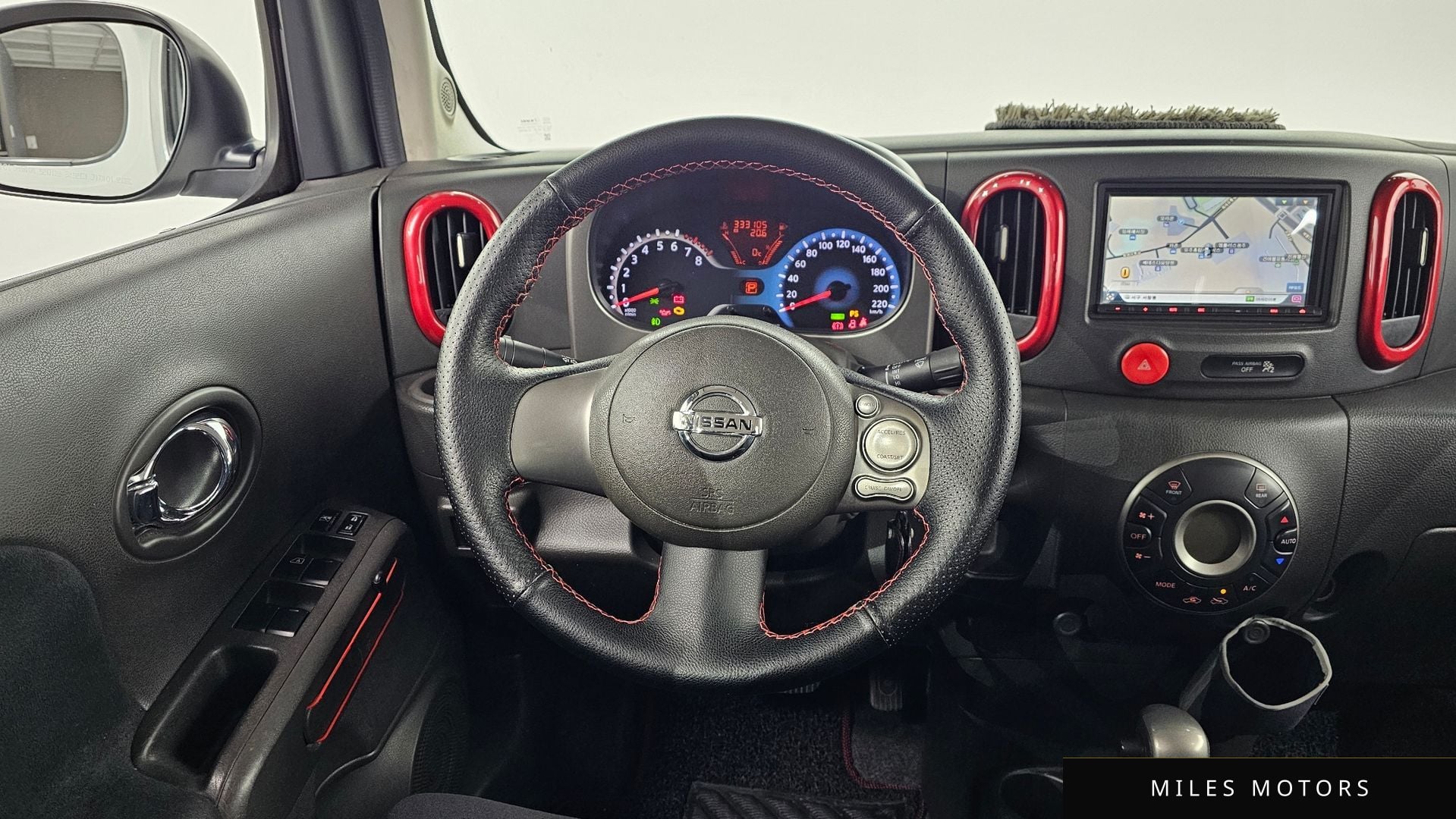Nissan 큐브 2011 — миниатюра 13