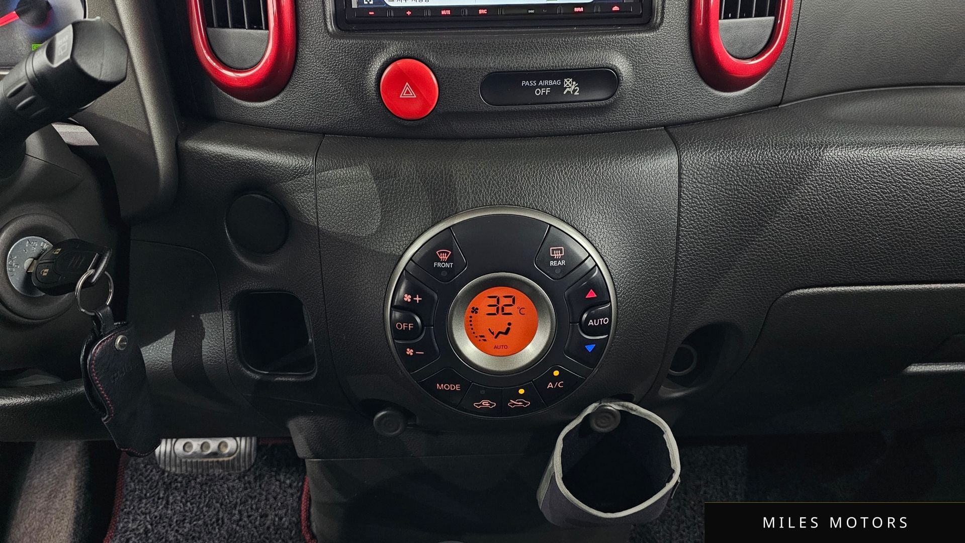 Nissan 큐브 2011 — миниатюра 15