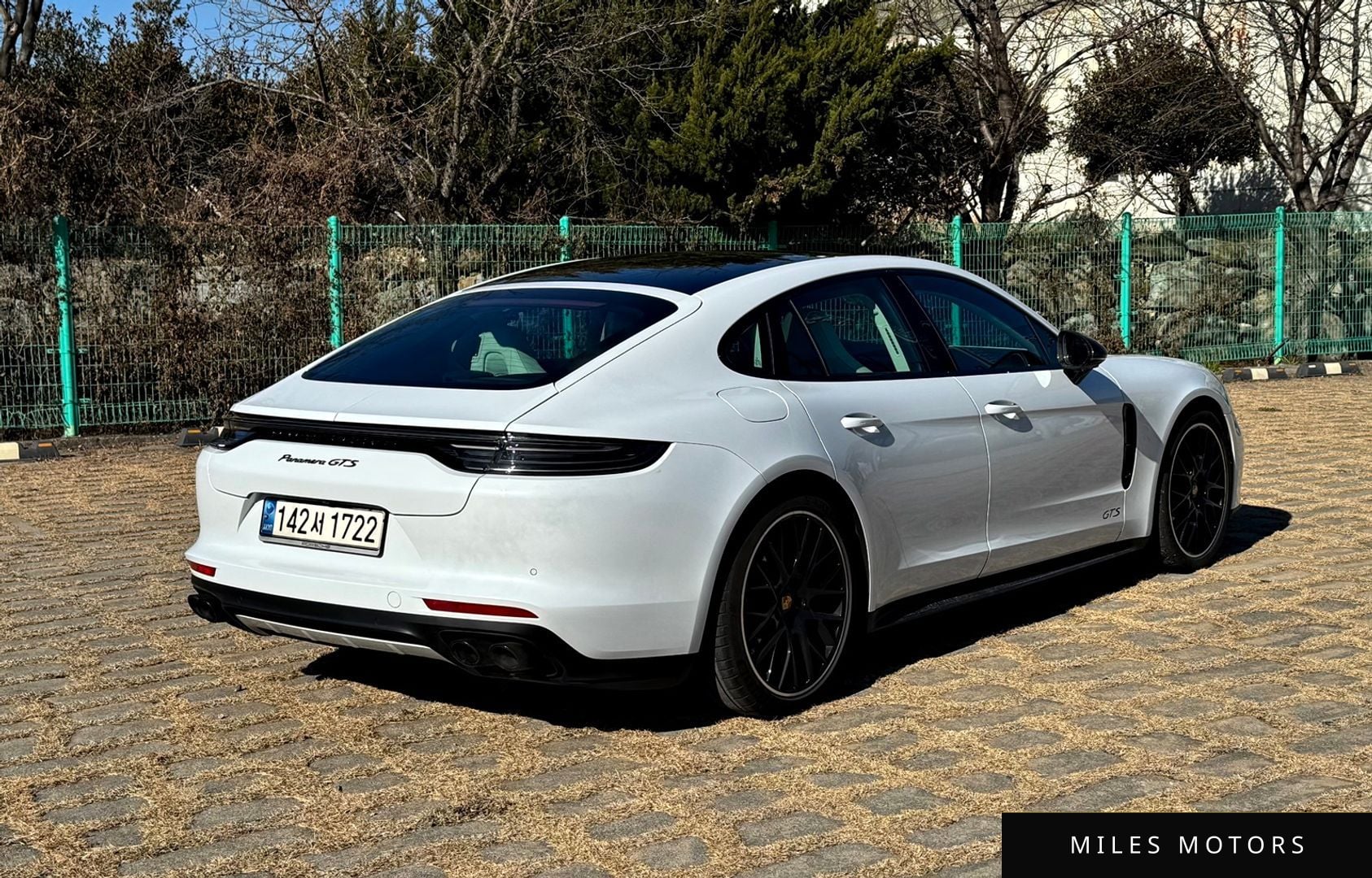 Porsche Panamera 2022 — миниатюра 10
