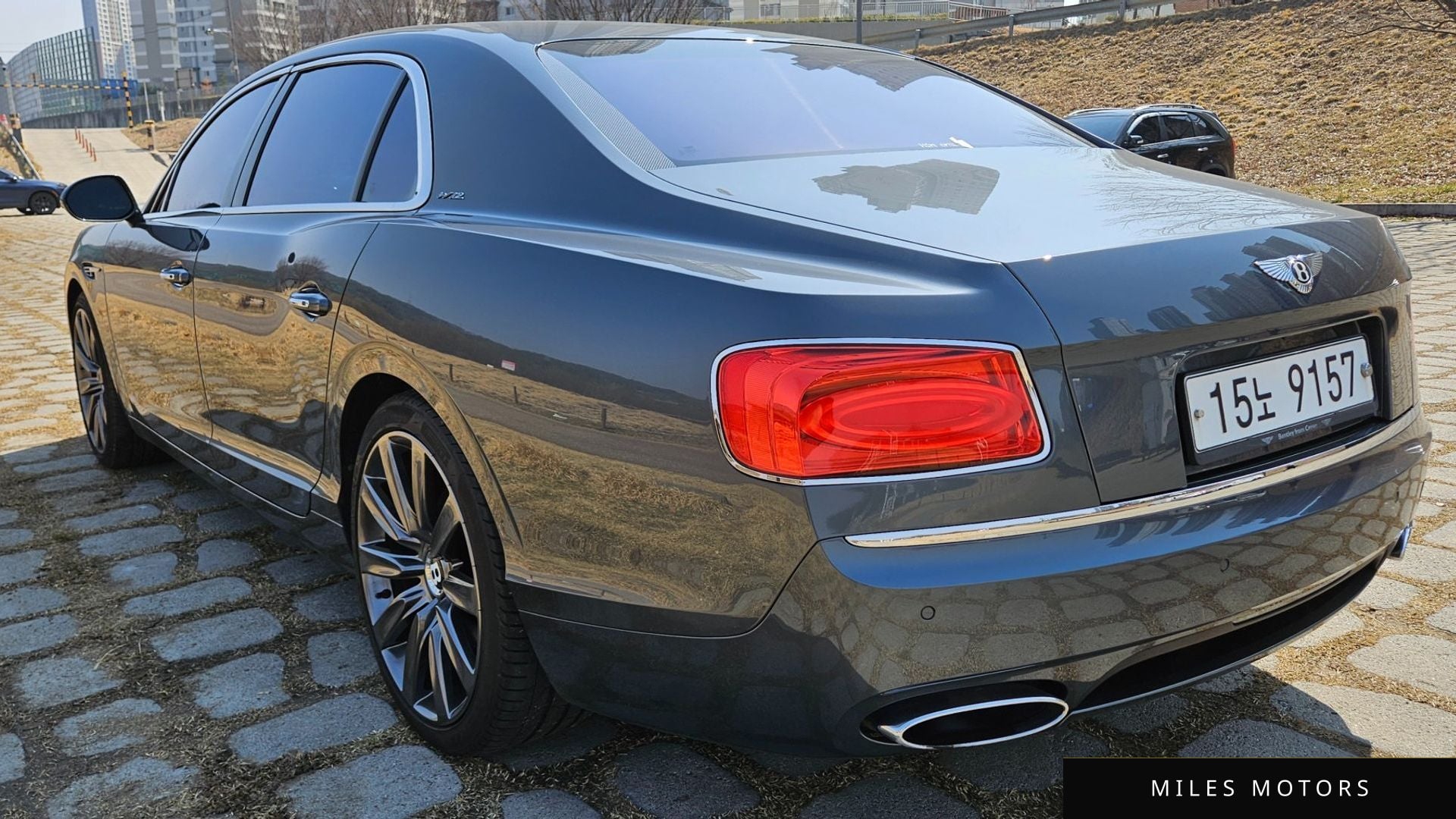 Bentley Flying Spur 2015 — миниатюра 4