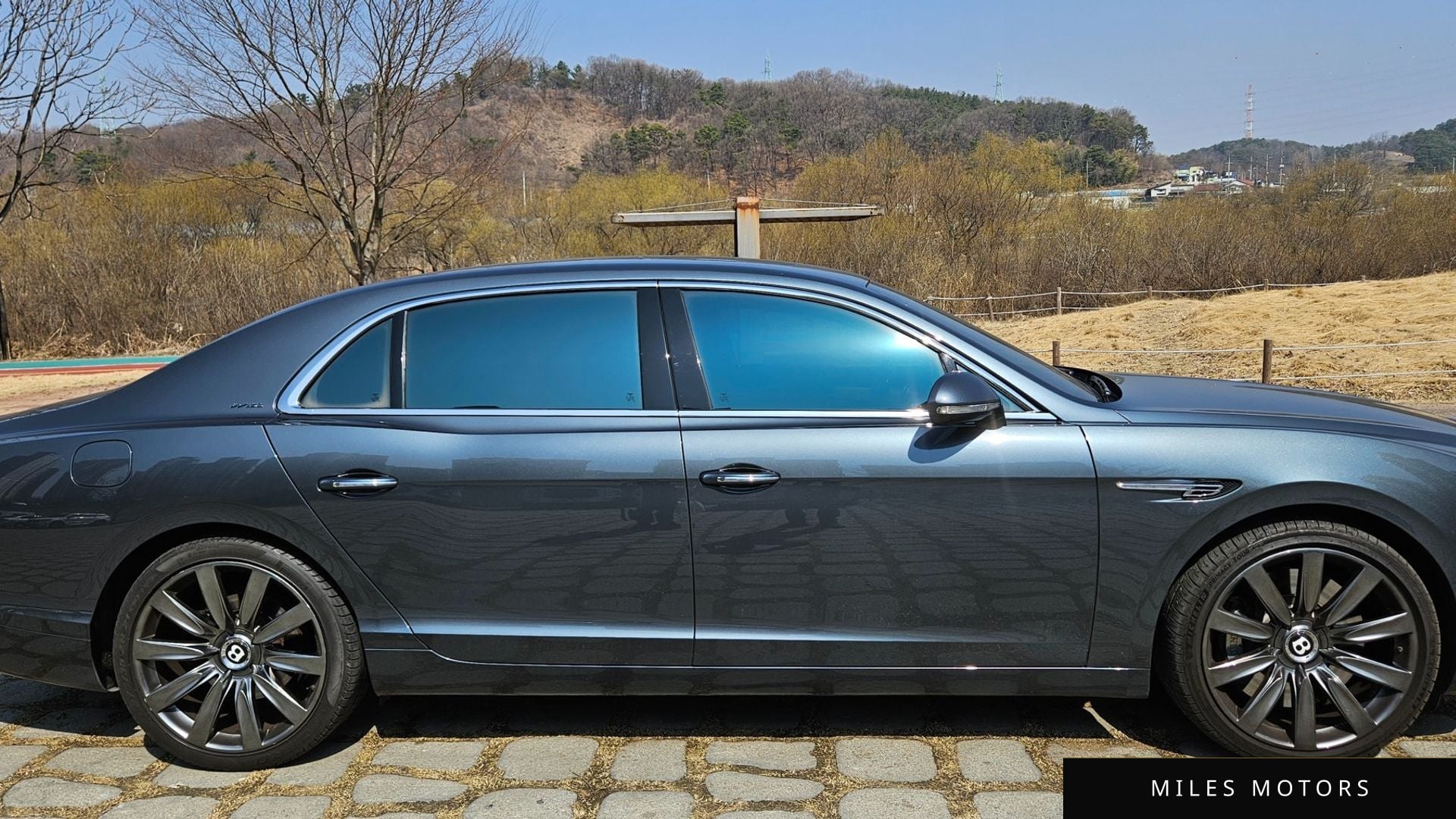 Bentley Flying Spur 2015 — миниатюра 7