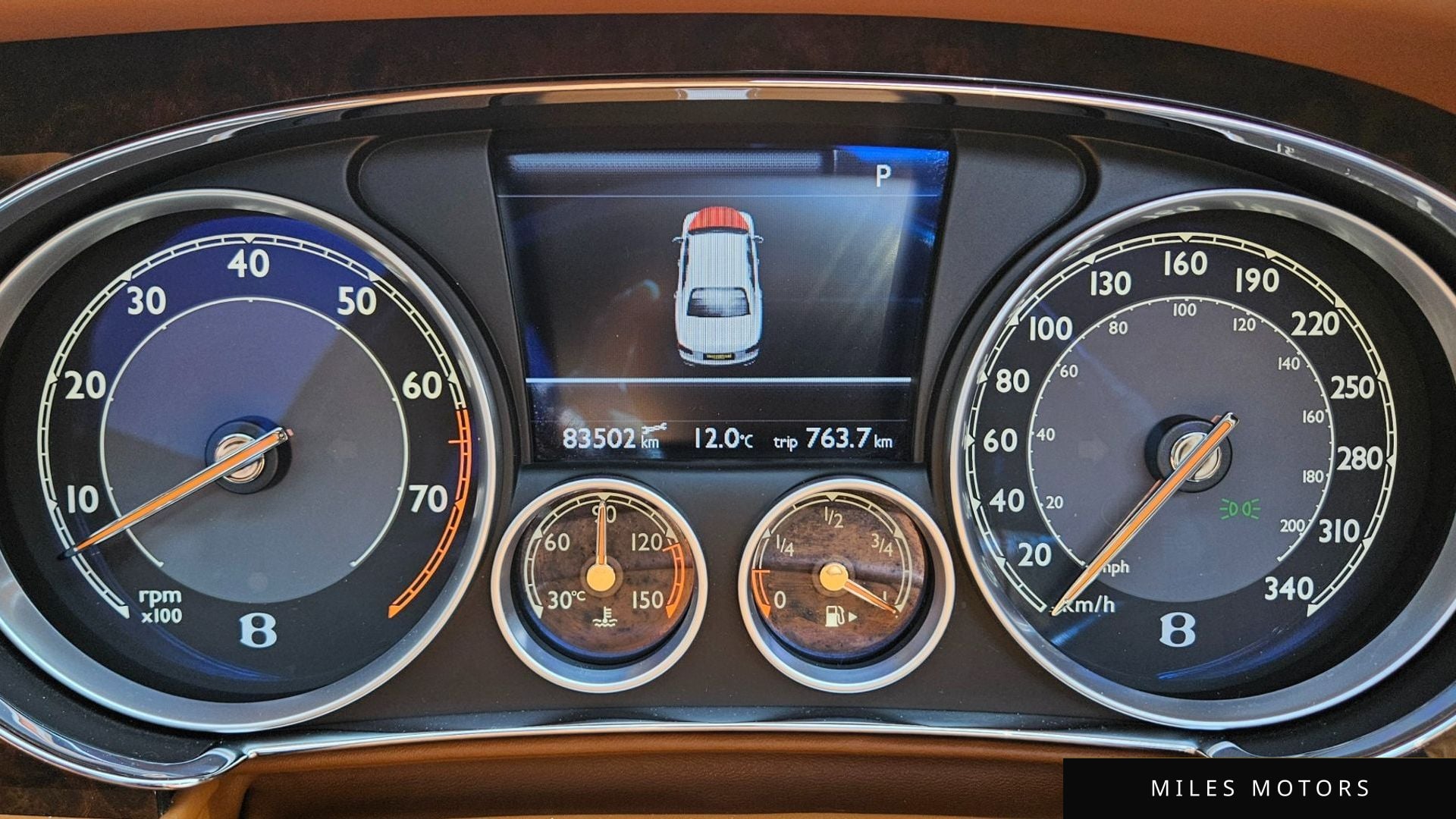Bentley Flying Spur 2015 — миниатюра 17