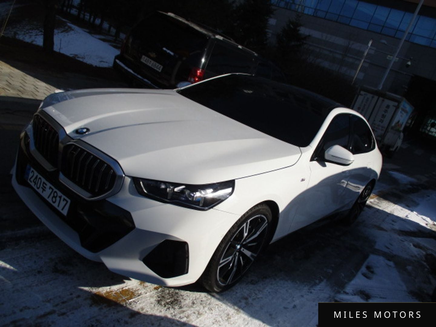 BMW 5 Series (G60) 2024 — миниатюра 2