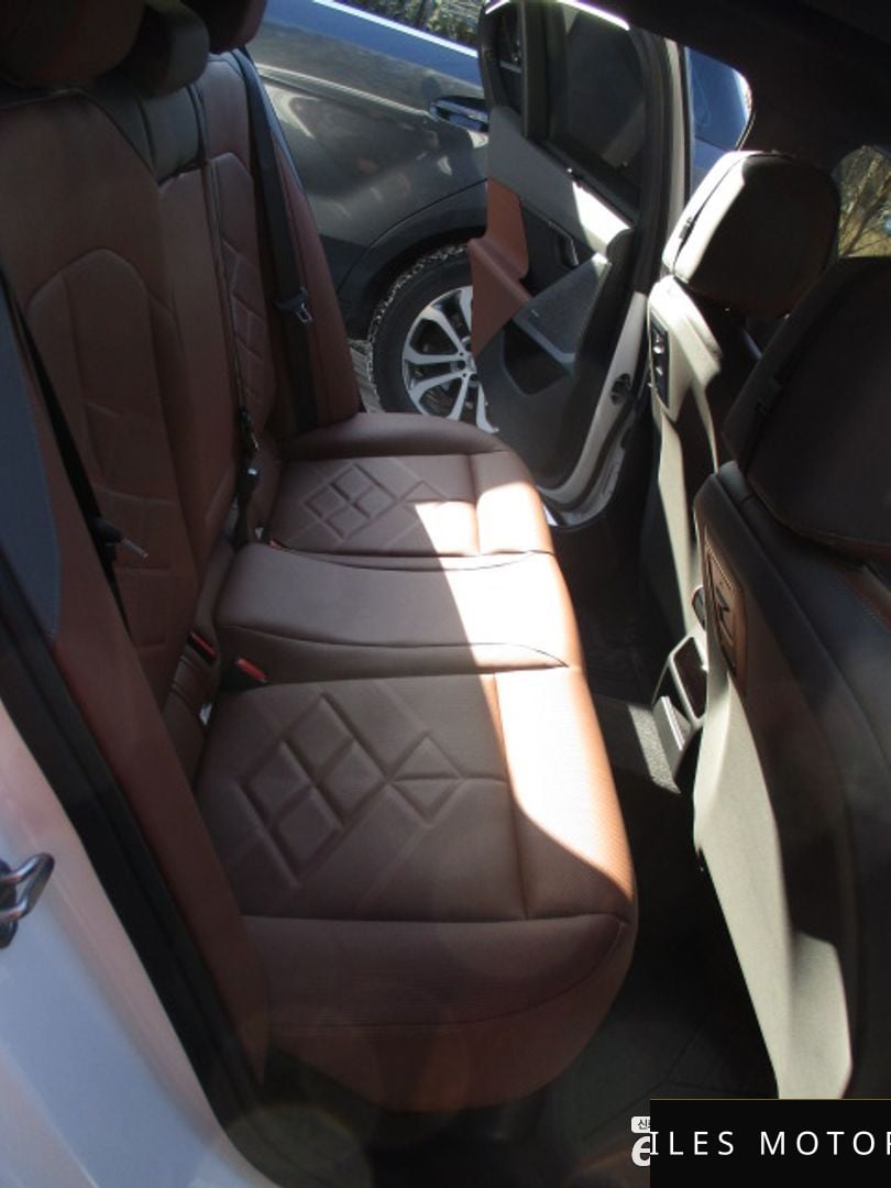 BMW 5 Series (G60) 2024 — миниатюра 9