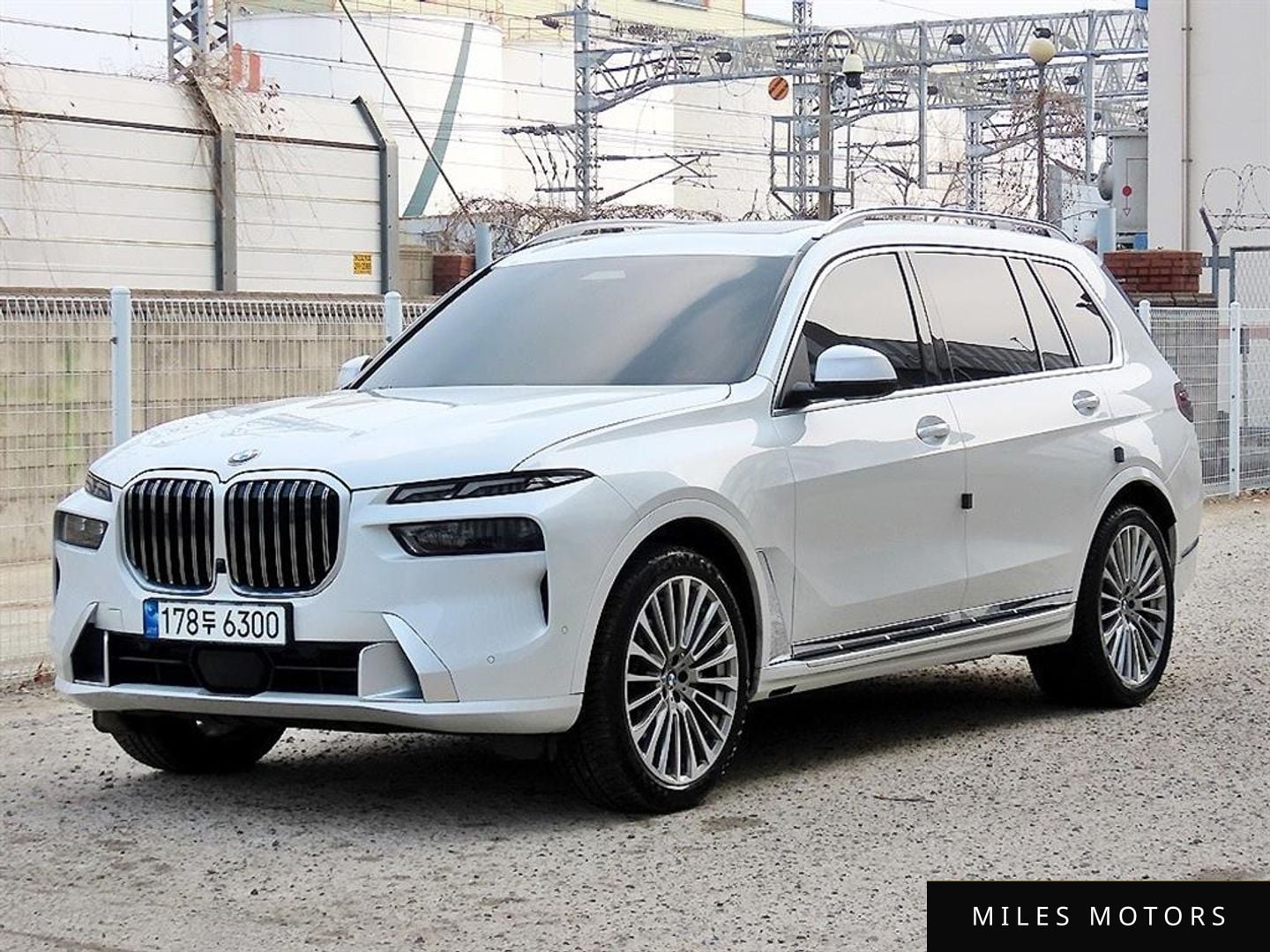BMW X7 (G07) 2023 — миниатюра 2