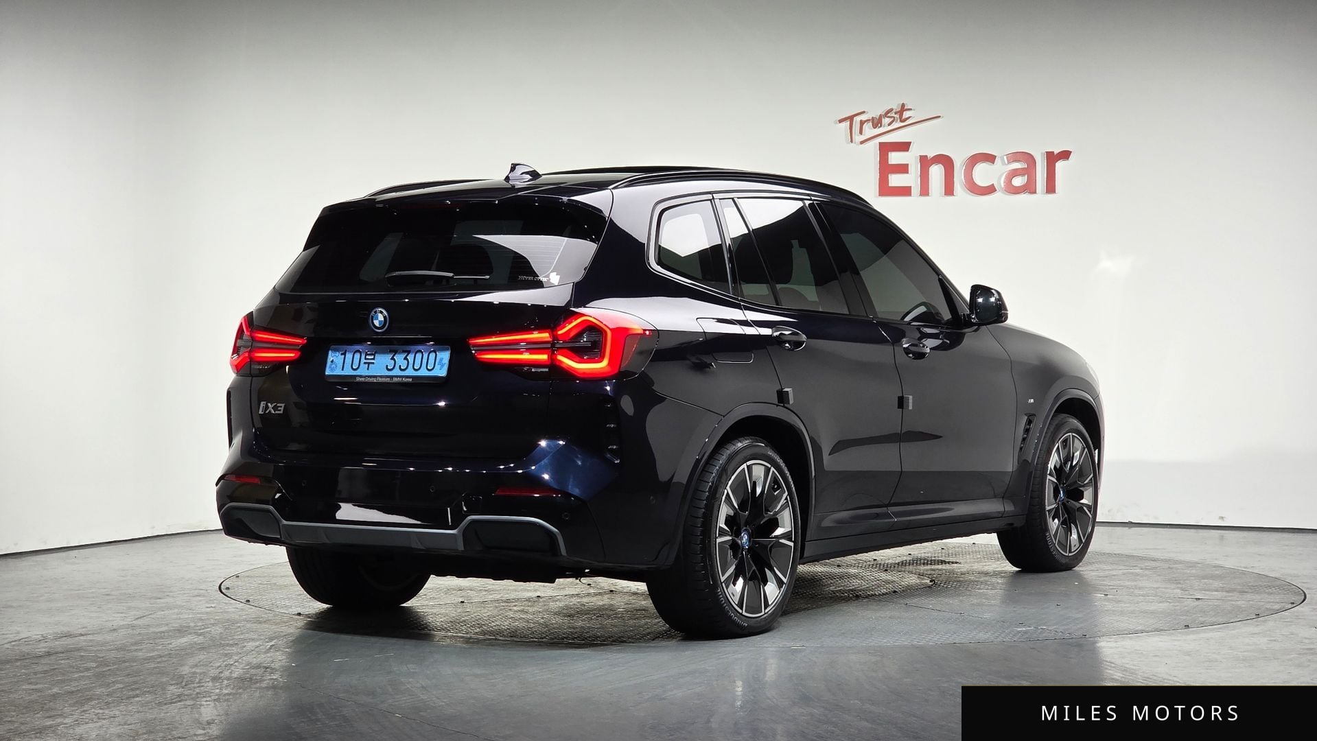 BMW iX3 2023 — миниатюра 2