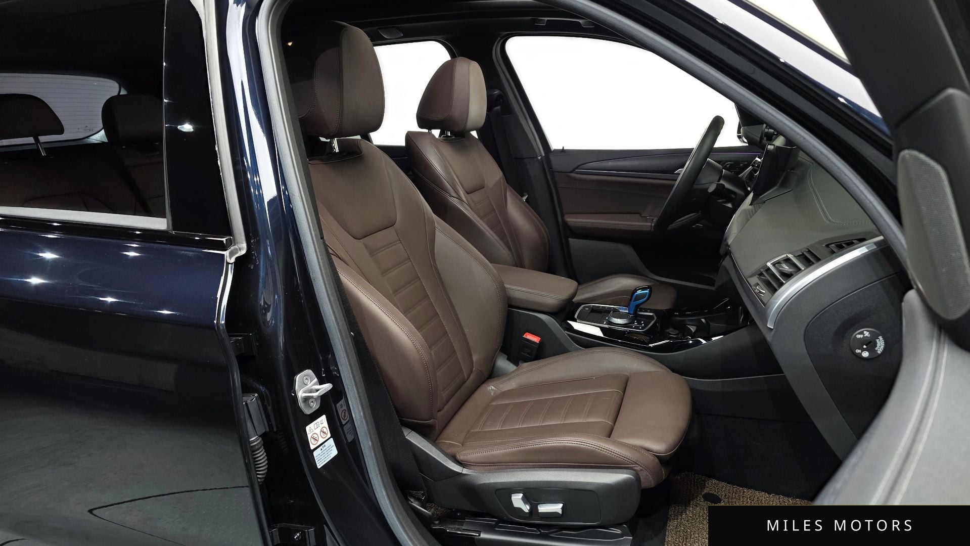 BMW iX3 2023 — миниатюра 10