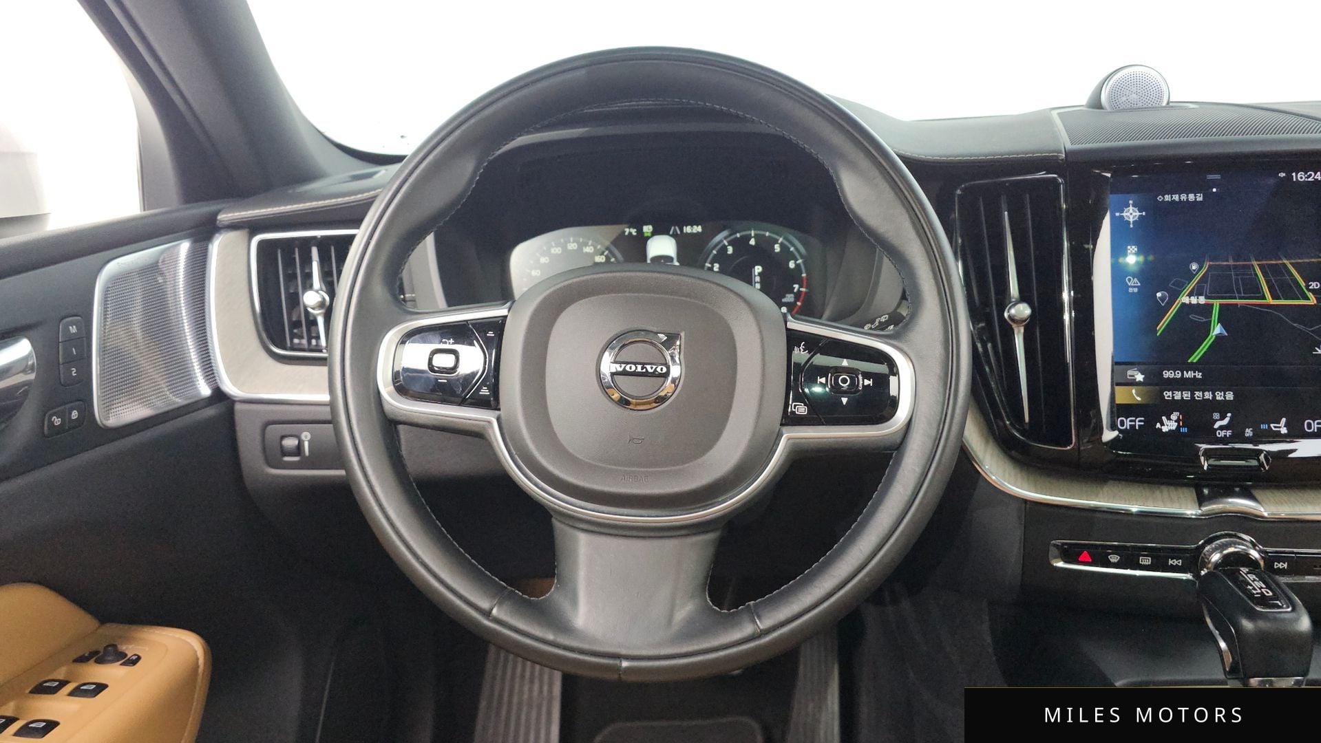 Volvo XC60 2018 — миниатюра 10
