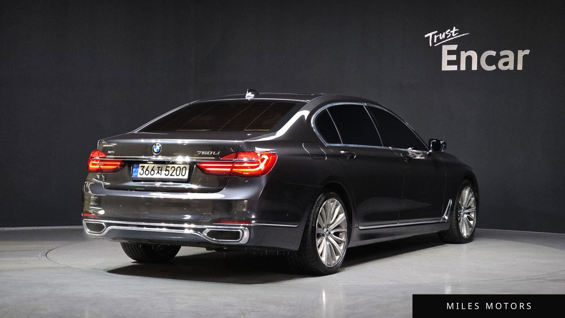 BMW 7 Series (G11) 2016 — миниатюра 2