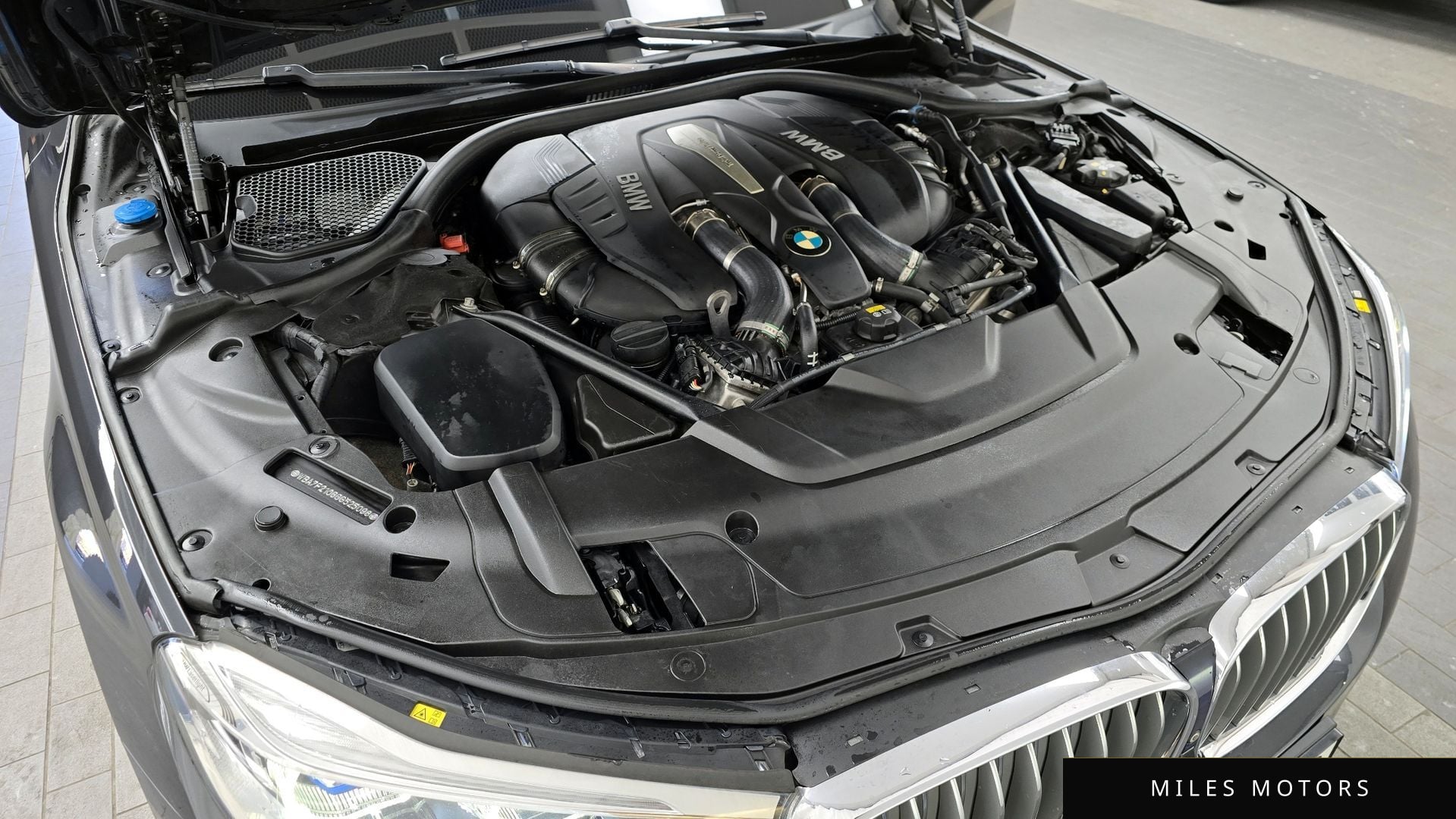 BMW 7 Series (G11) 2016 — миниатюра 6