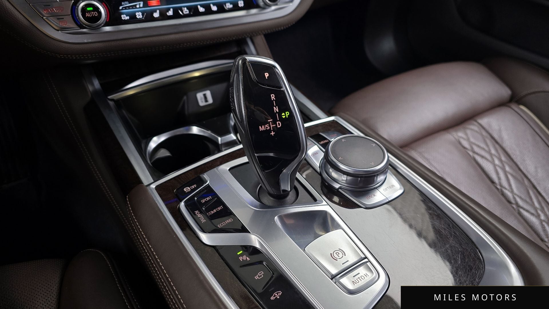 BMW 7 Series (G11) 2016 — миниатюра 9