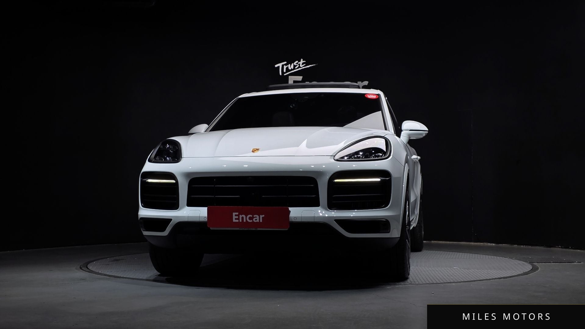 Porsche Cayenne 2021 — миниатюра 3